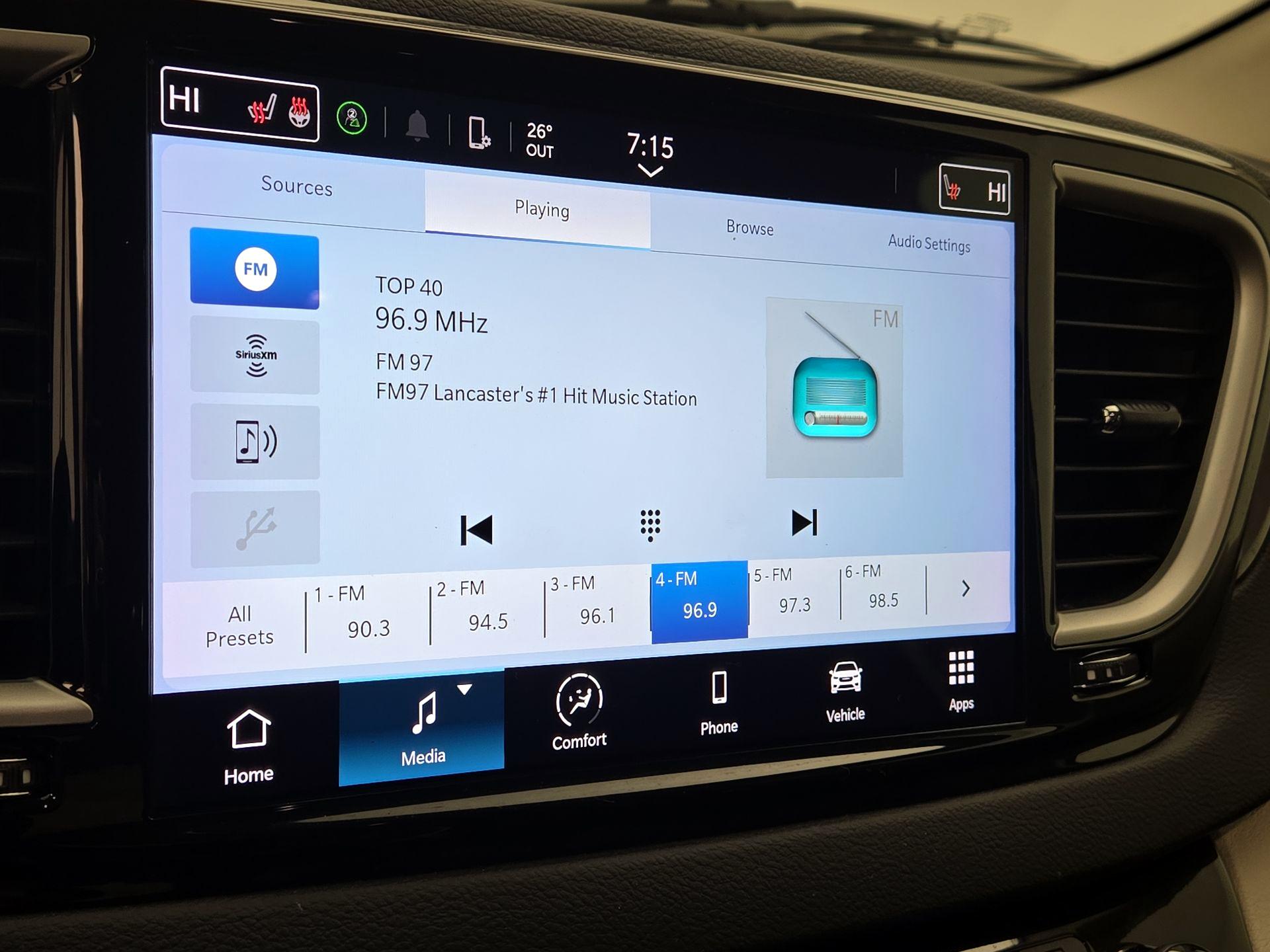 Thumbnail: 2023 Chrysler Pacifica - 14