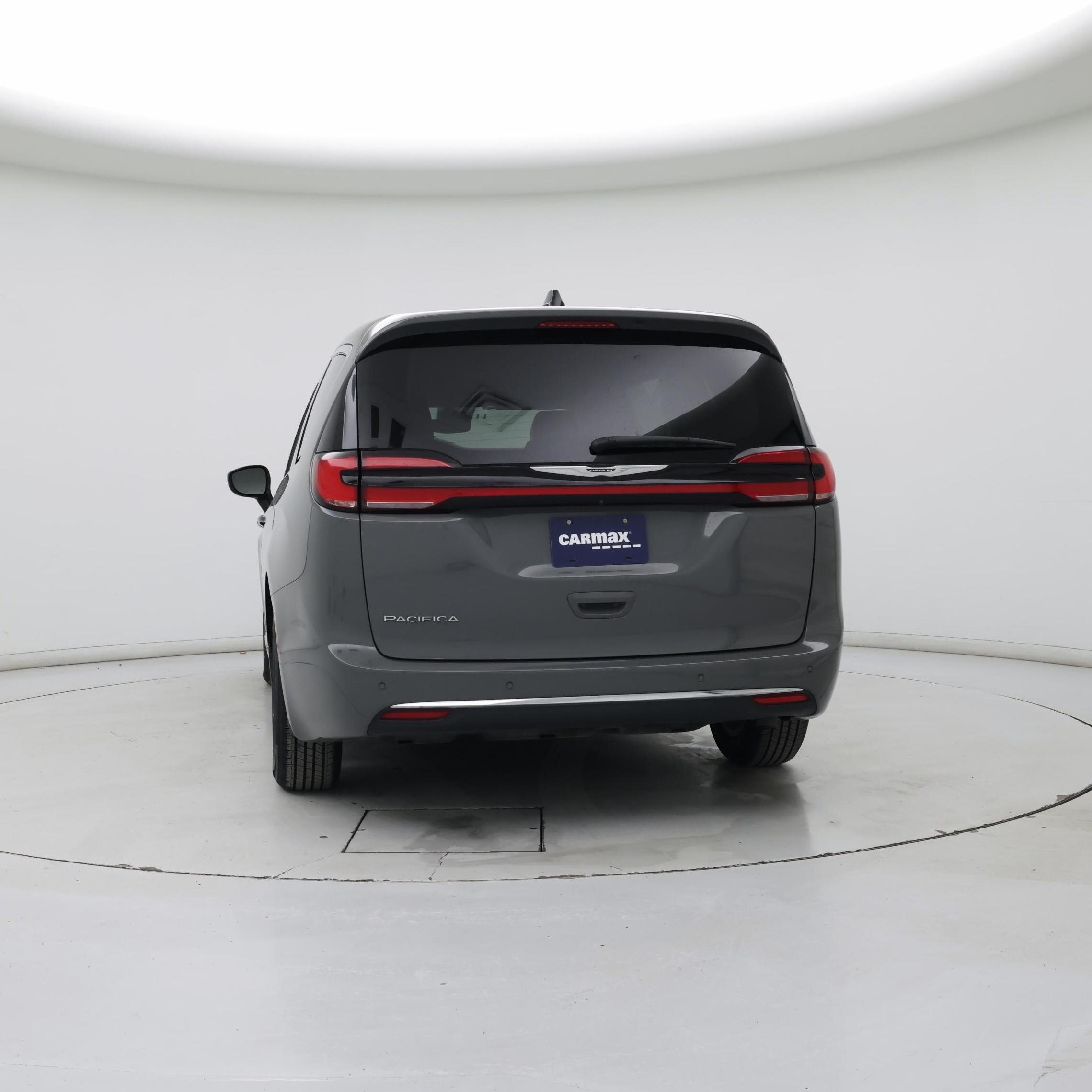 Thumbnail: 2023 Chrysler Pacifica - 6