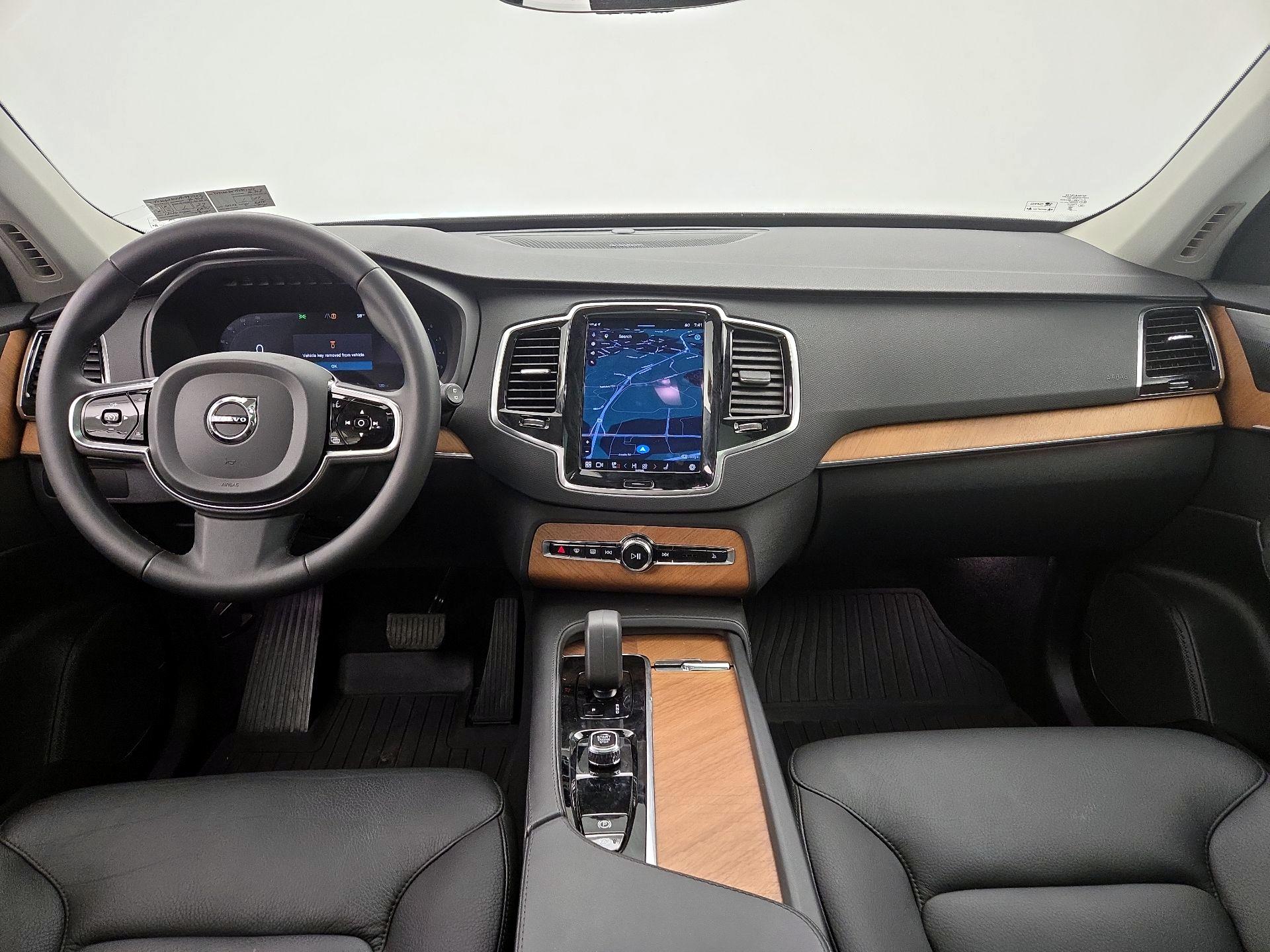 Thumbnail: 2023 Volvo XC90 - 9