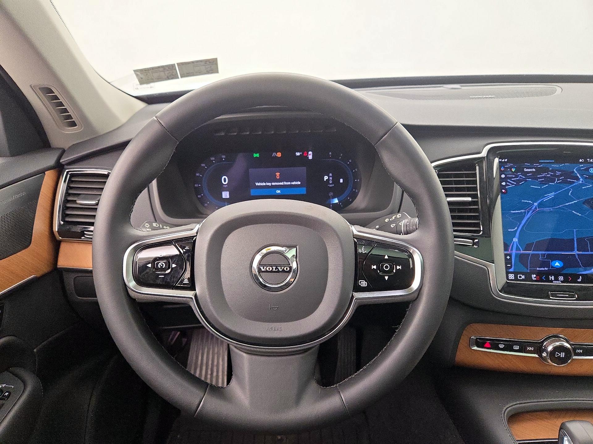 Thumbnail: 2023 Volvo XC90 - 10