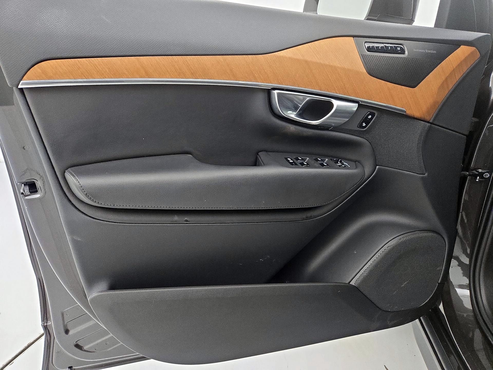 Thumbnail: 2023 Volvo XC90 - 12