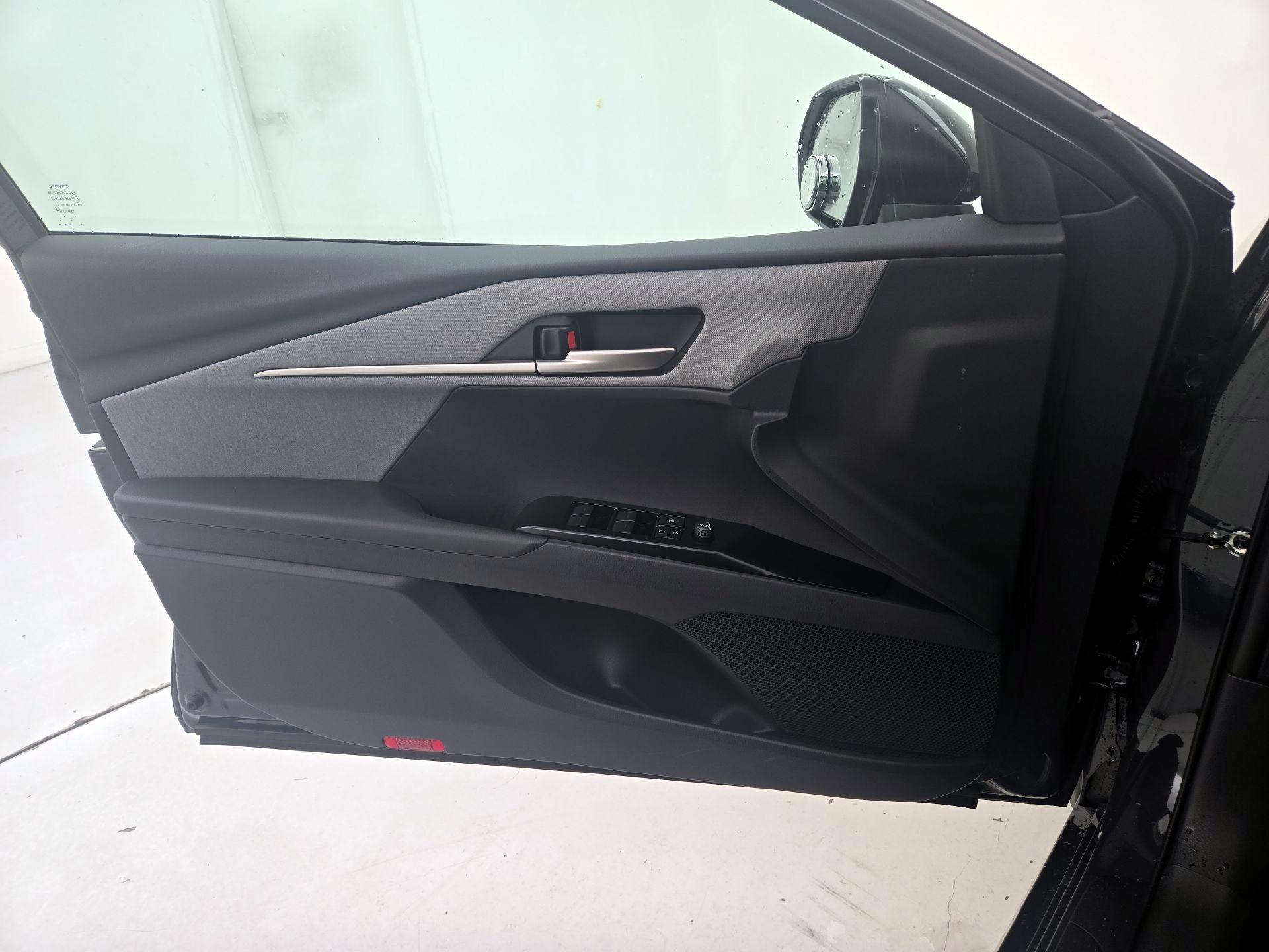 Thumbnail: 2026 Toyota Camry - 12