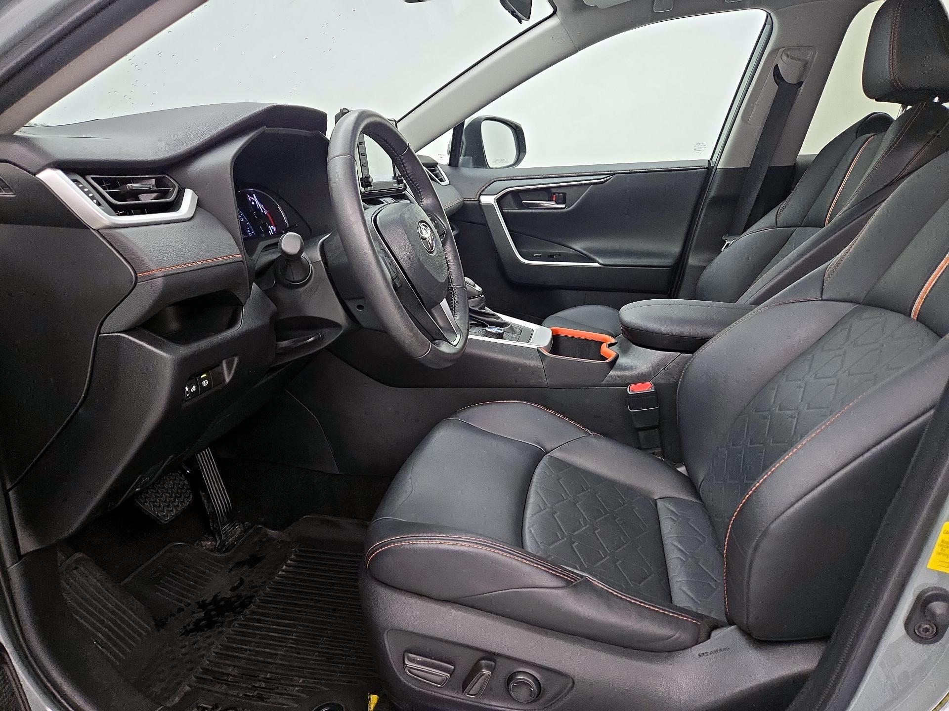 Thumbnail: 2022 Toyota RAV4 - 11