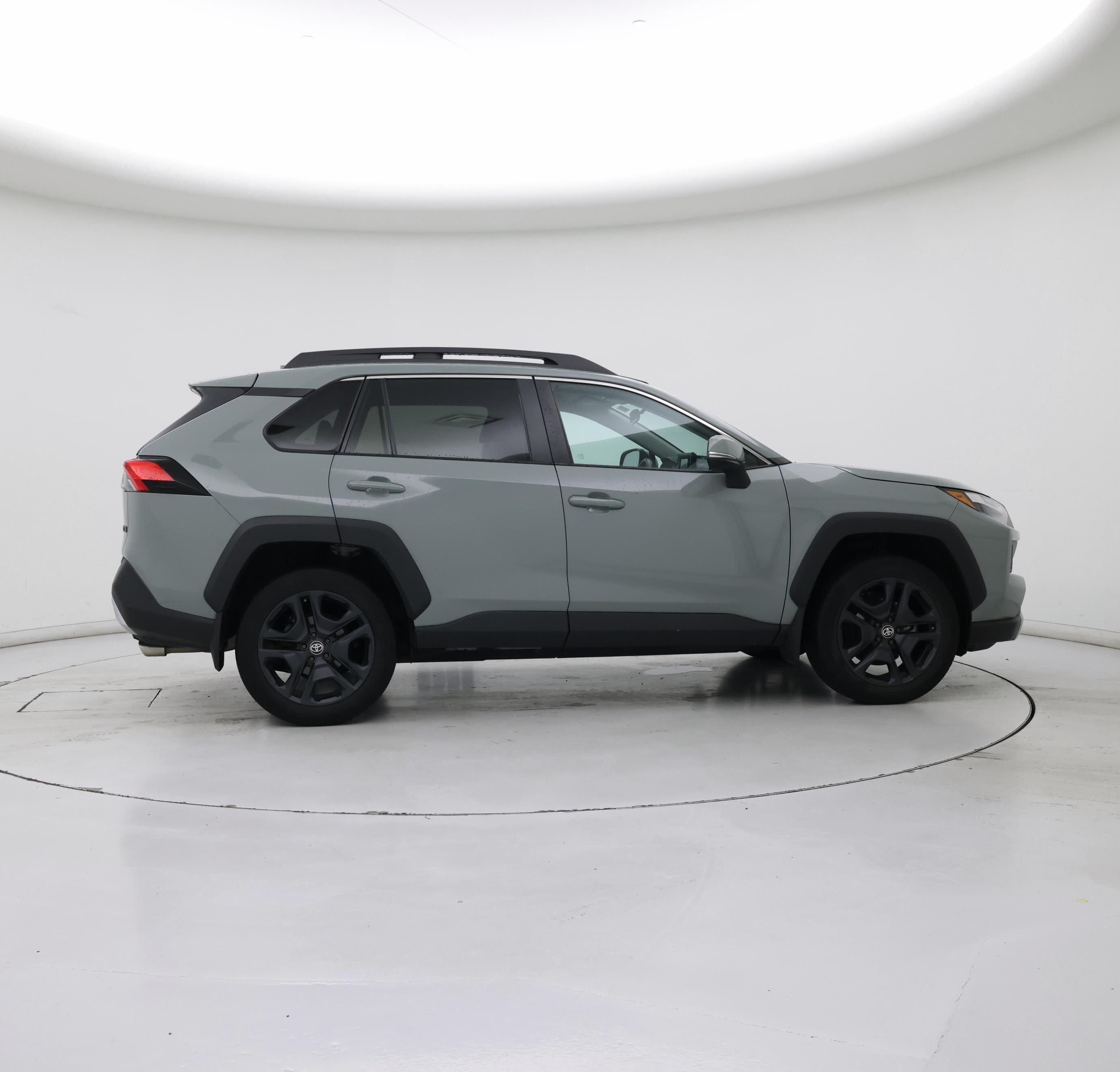 Thumbnail: 2022 Toyota RAV4 - 7