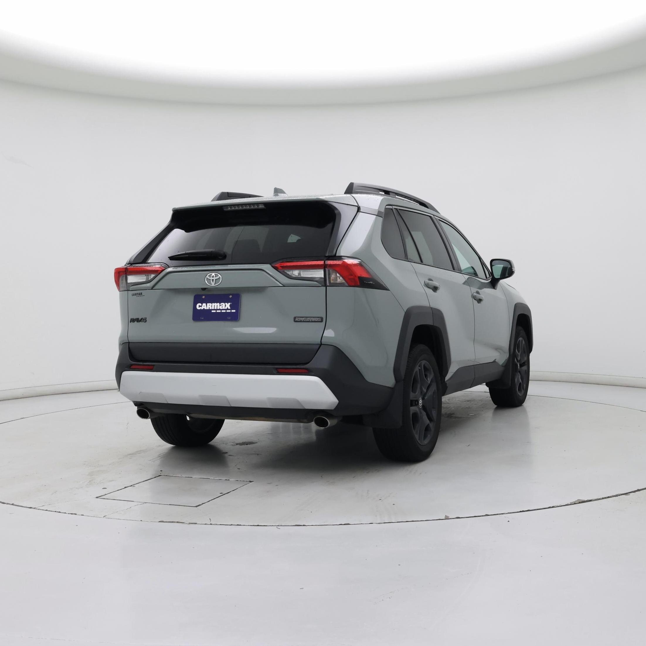 Thumbnail: 2022 Toyota RAV4 - 8