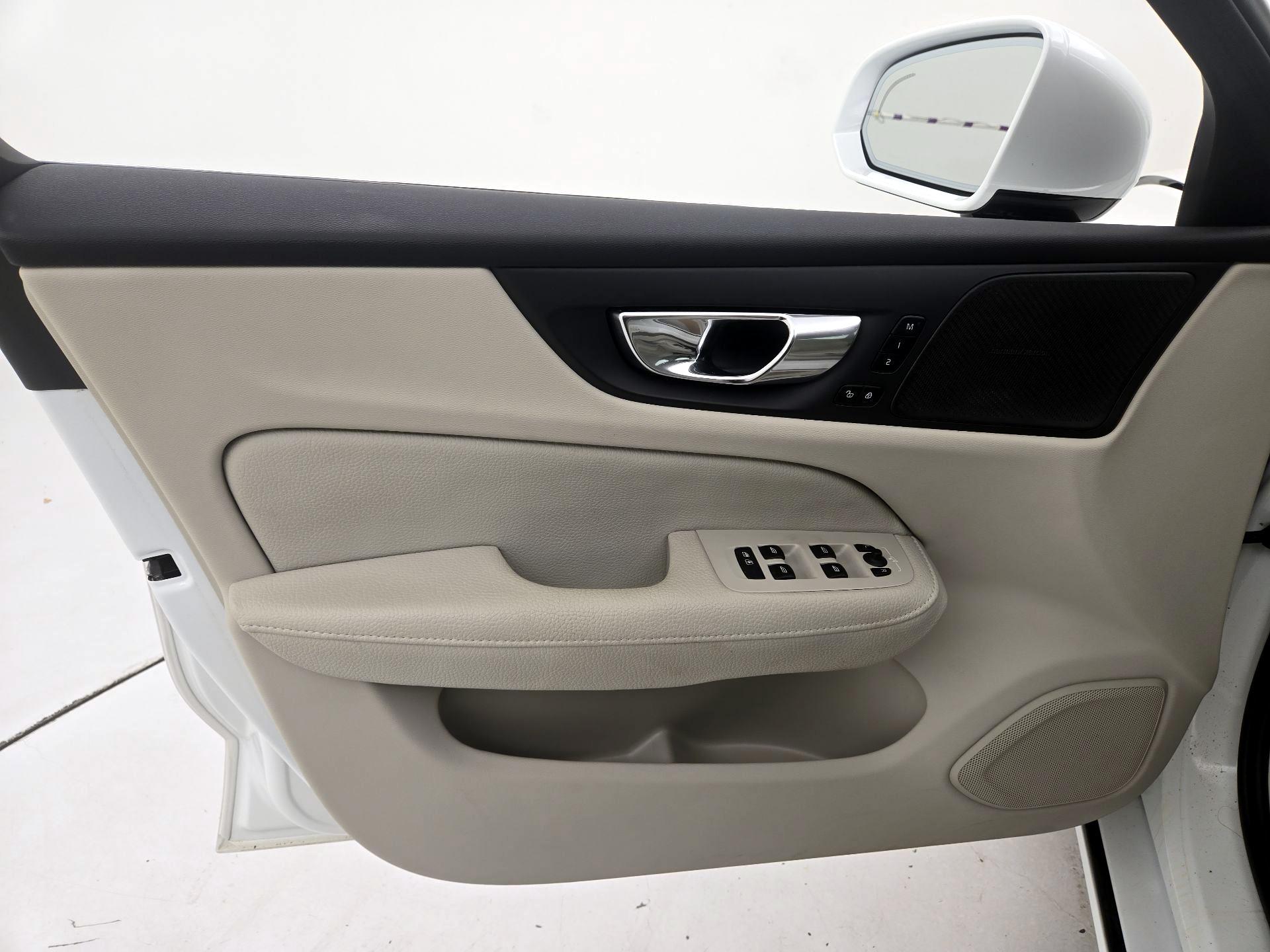 Thumbnail: 2021 Volvo S60 - 12