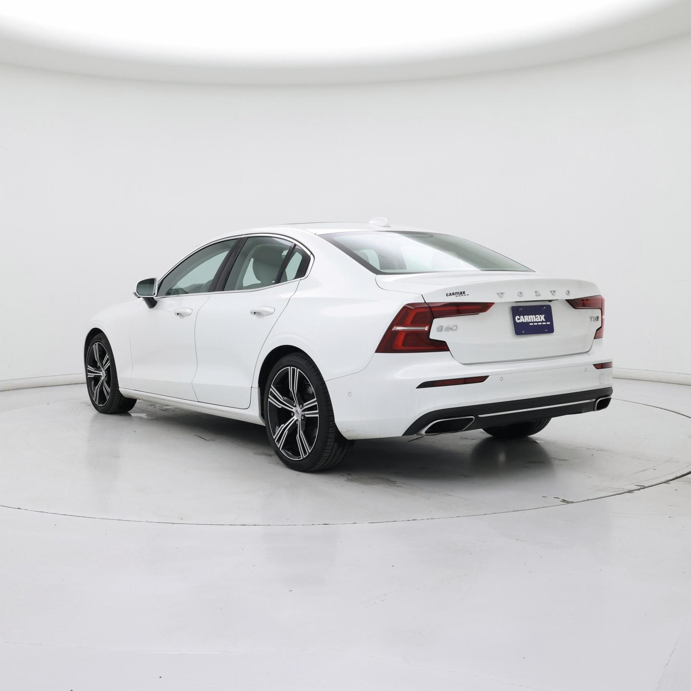 Thumbnail: 2021 Volvo S60 - 2