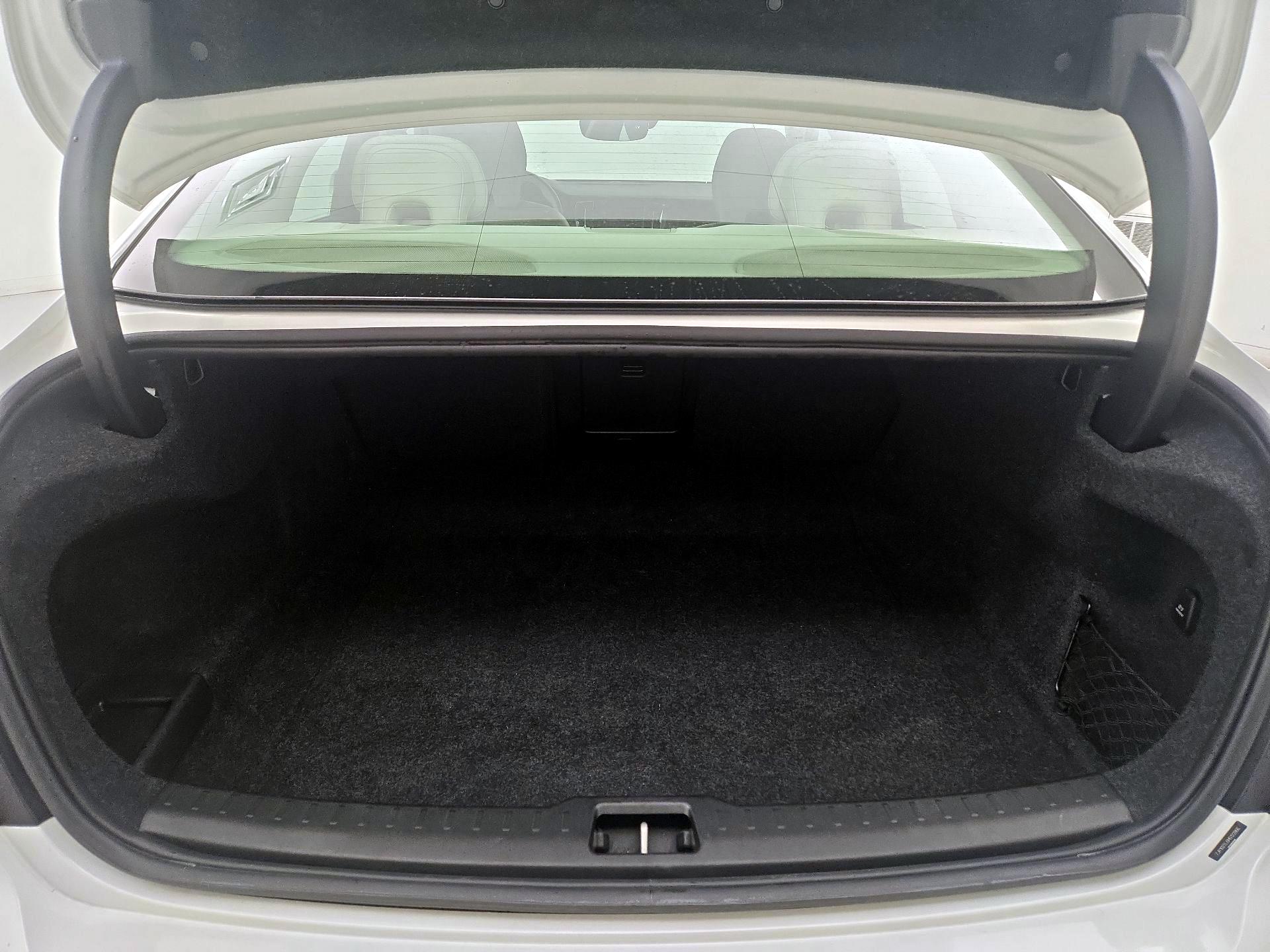 Thumbnail: 2021 Volvo S60 - 19