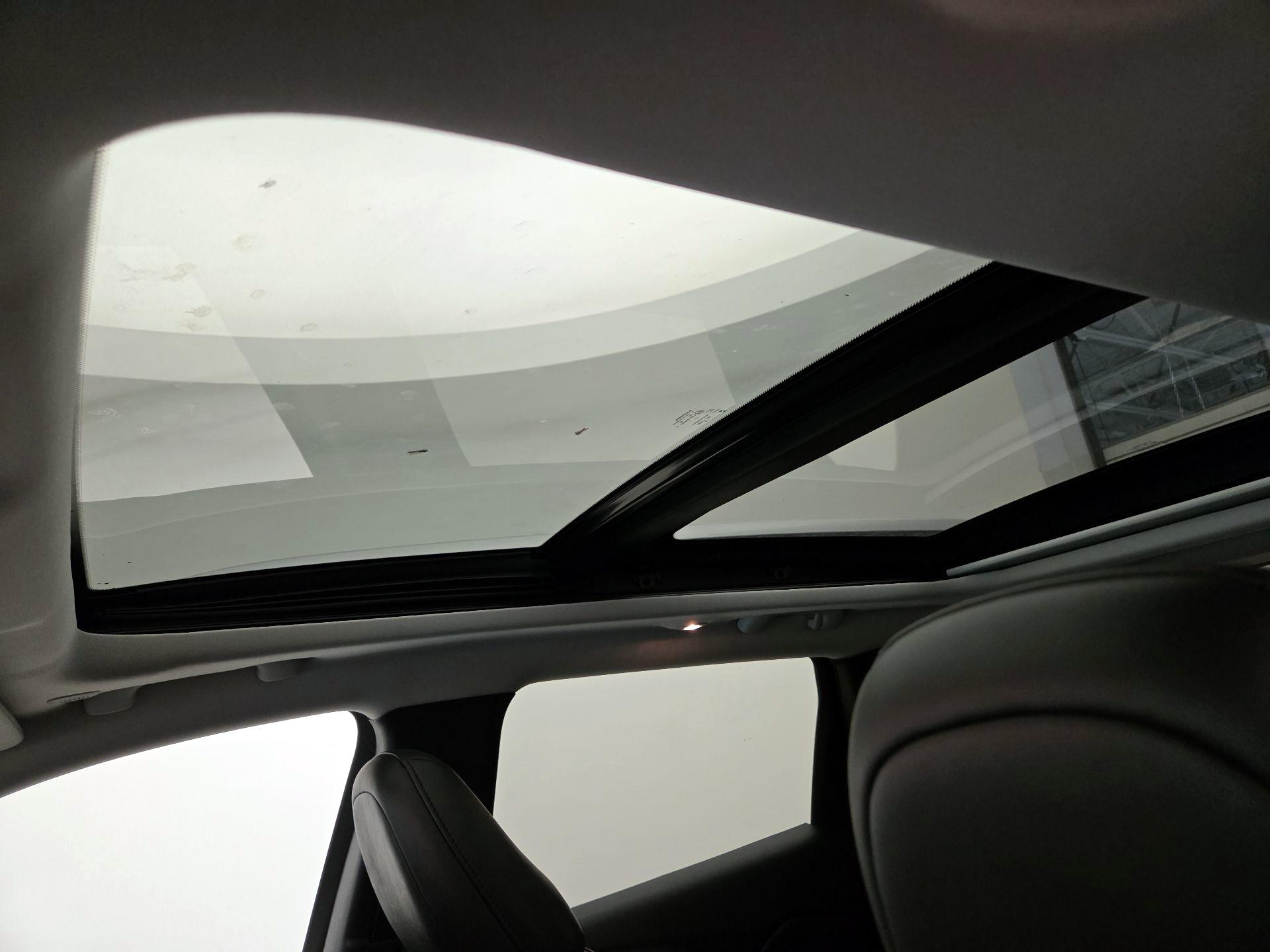 Thumbnail: 2020 Jeep Cherokee - 19