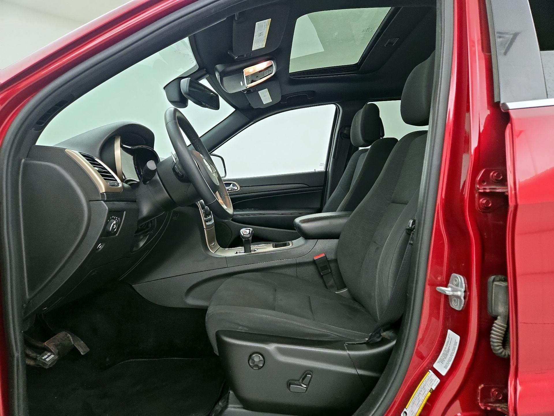 Thumbnail: 2014 Jeep Grand Cherokee - 11