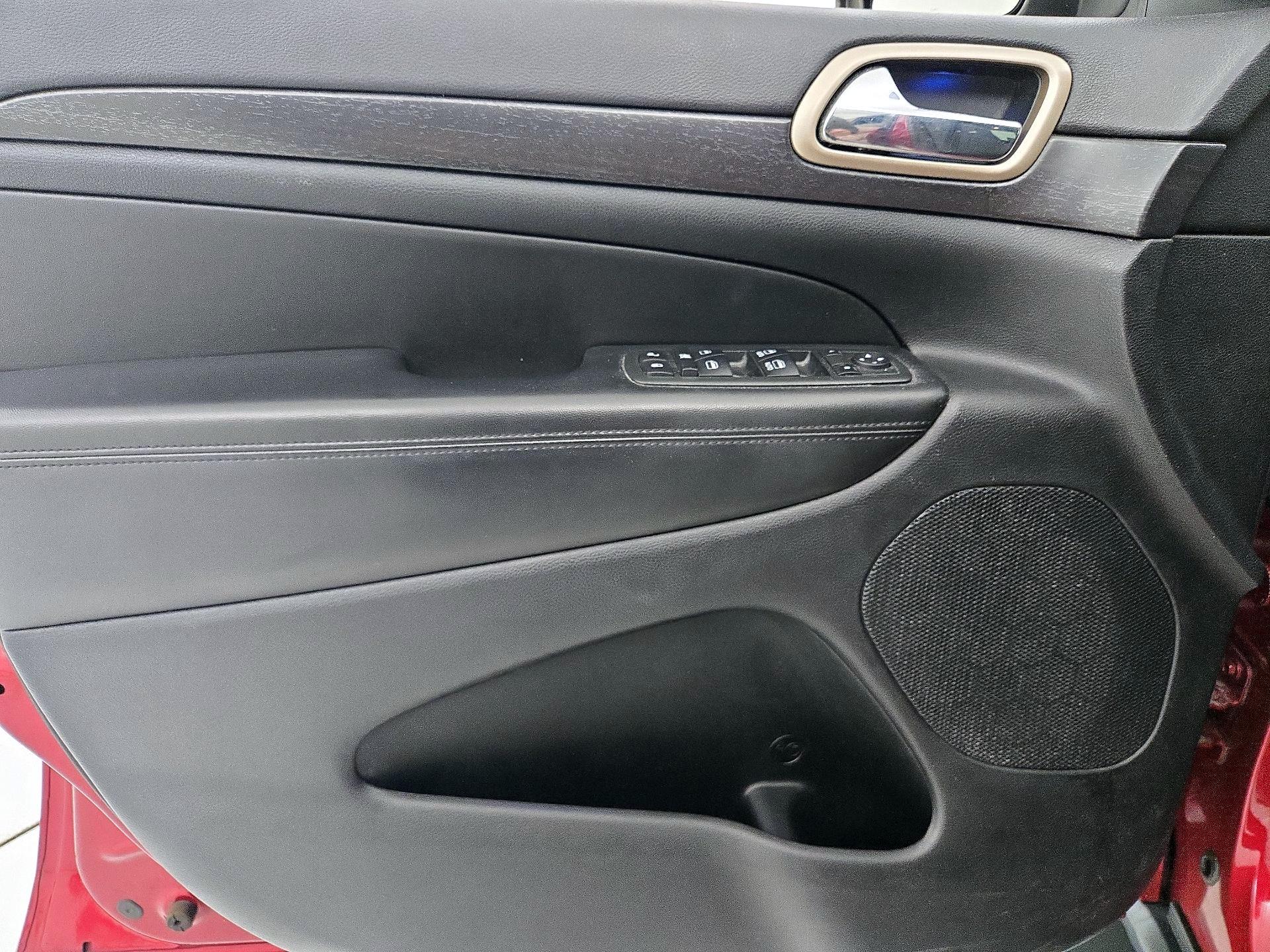 Thumbnail: 2014 Jeep Grand Cherokee - 12