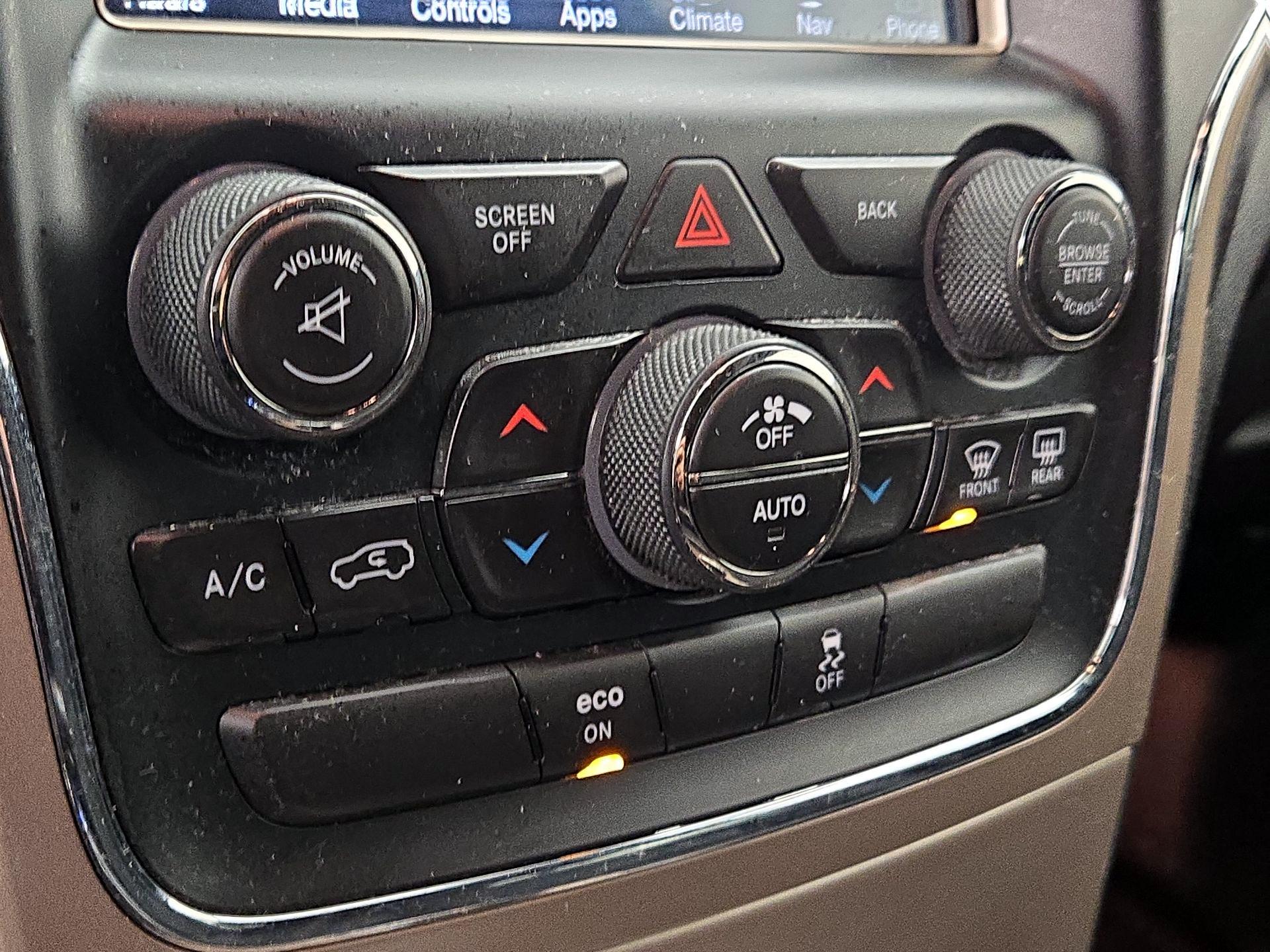 Thumbnail: 2014 Jeep Grand Cherokee - 15