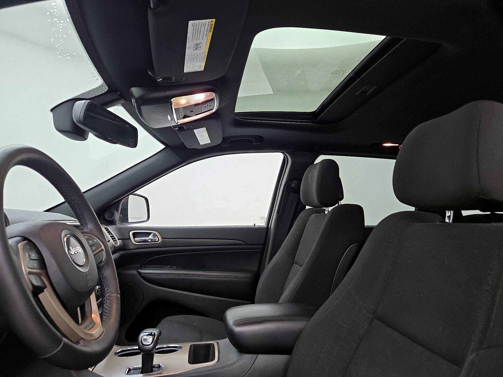 Thumbnail: 2014 Jeep Grand Cherokee - 18