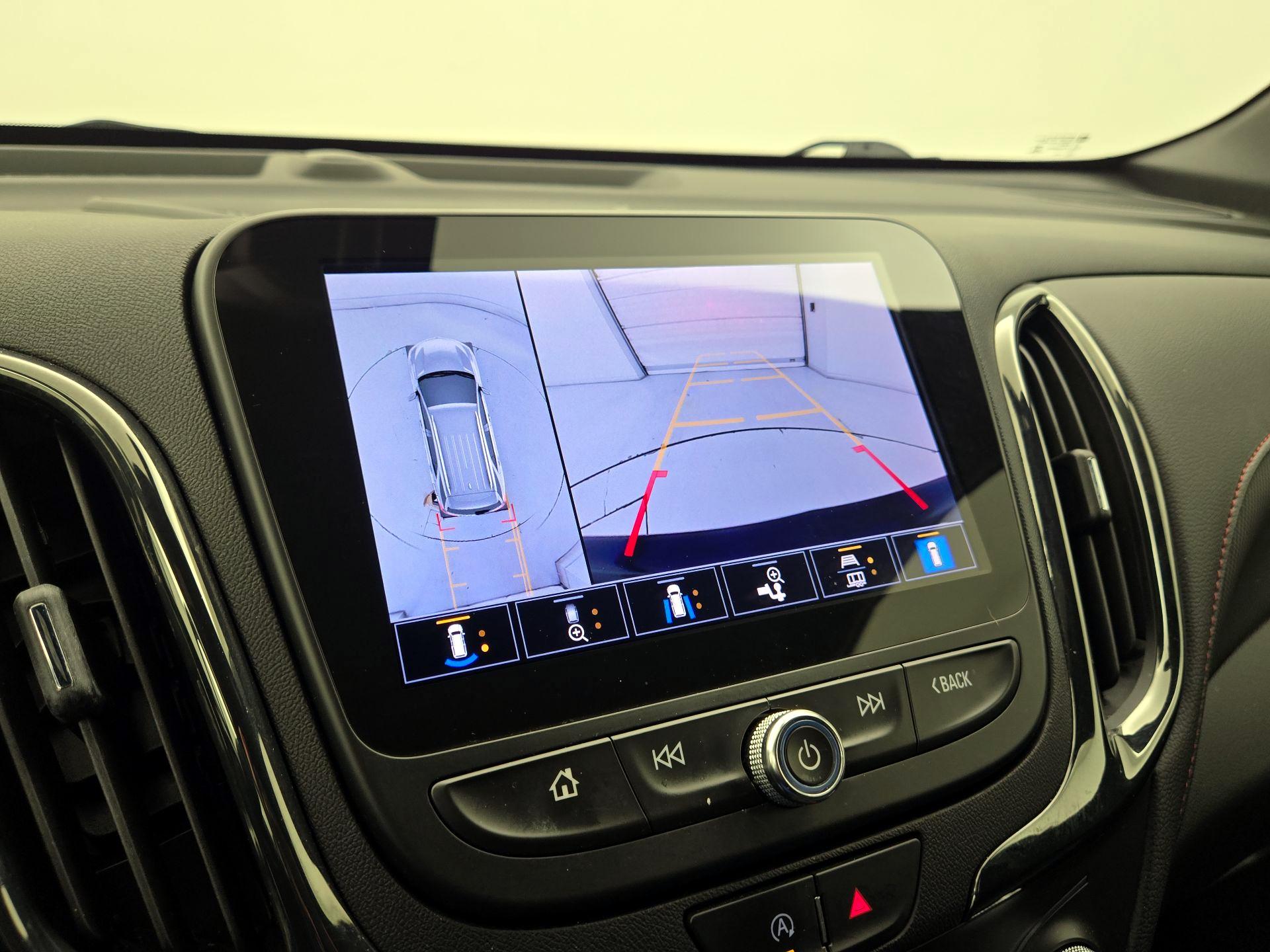 Thumbnail: 2022 Chevrolet Equinox - 14