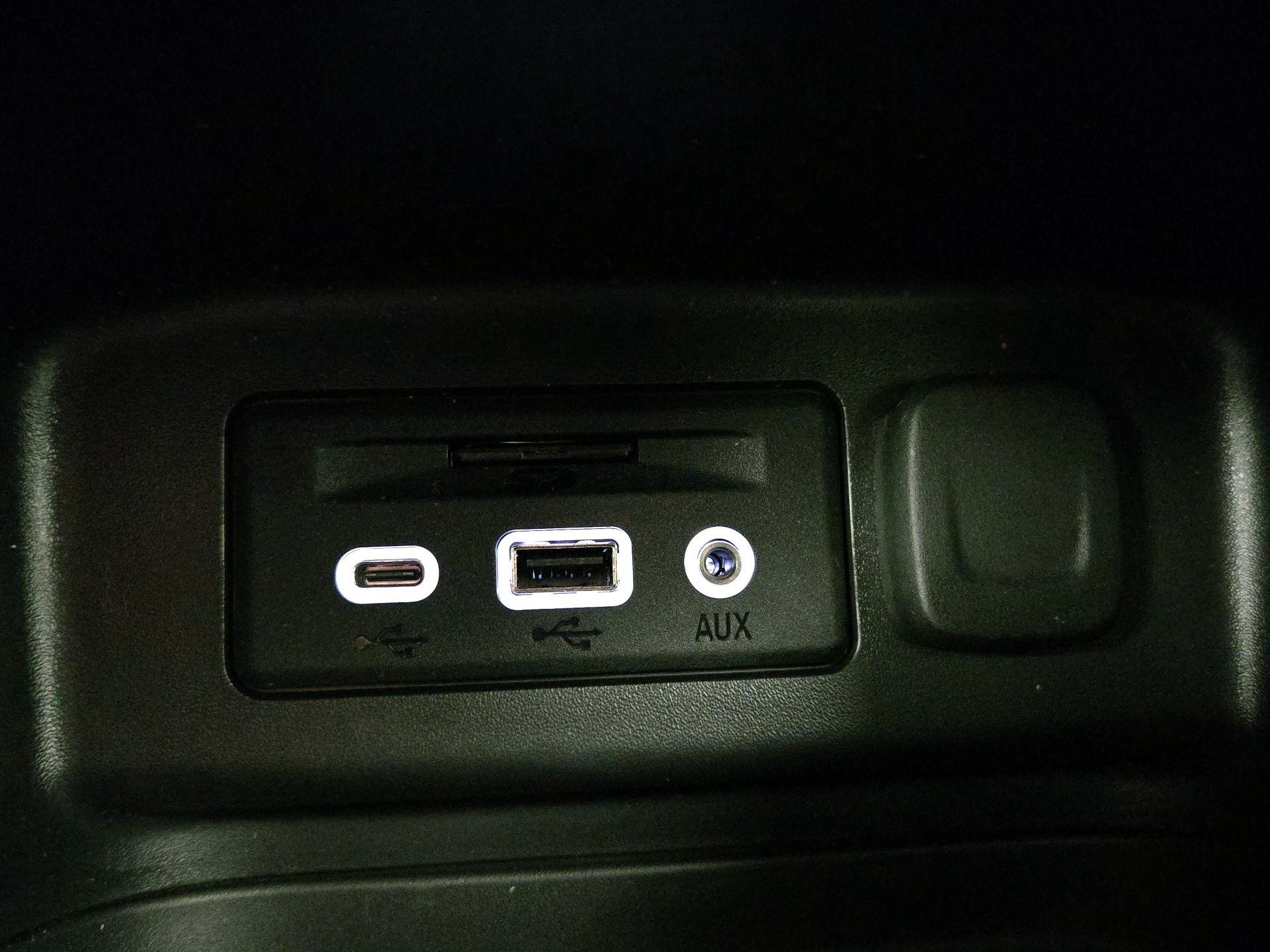 Thumbnail: 2022 Chevrolet Equinox - 18