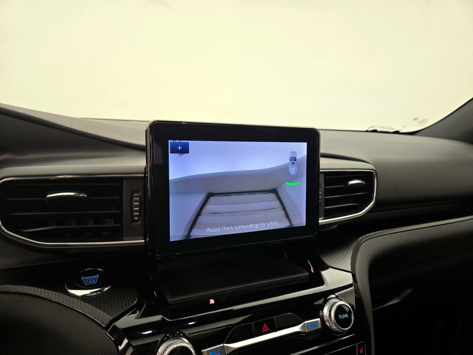 2024 Ford Explorer ST-LINE - Photo 16