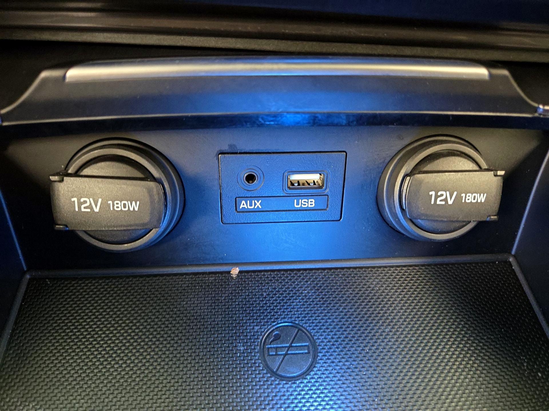 Thumbnail: 2017 Genesis G80 - 19