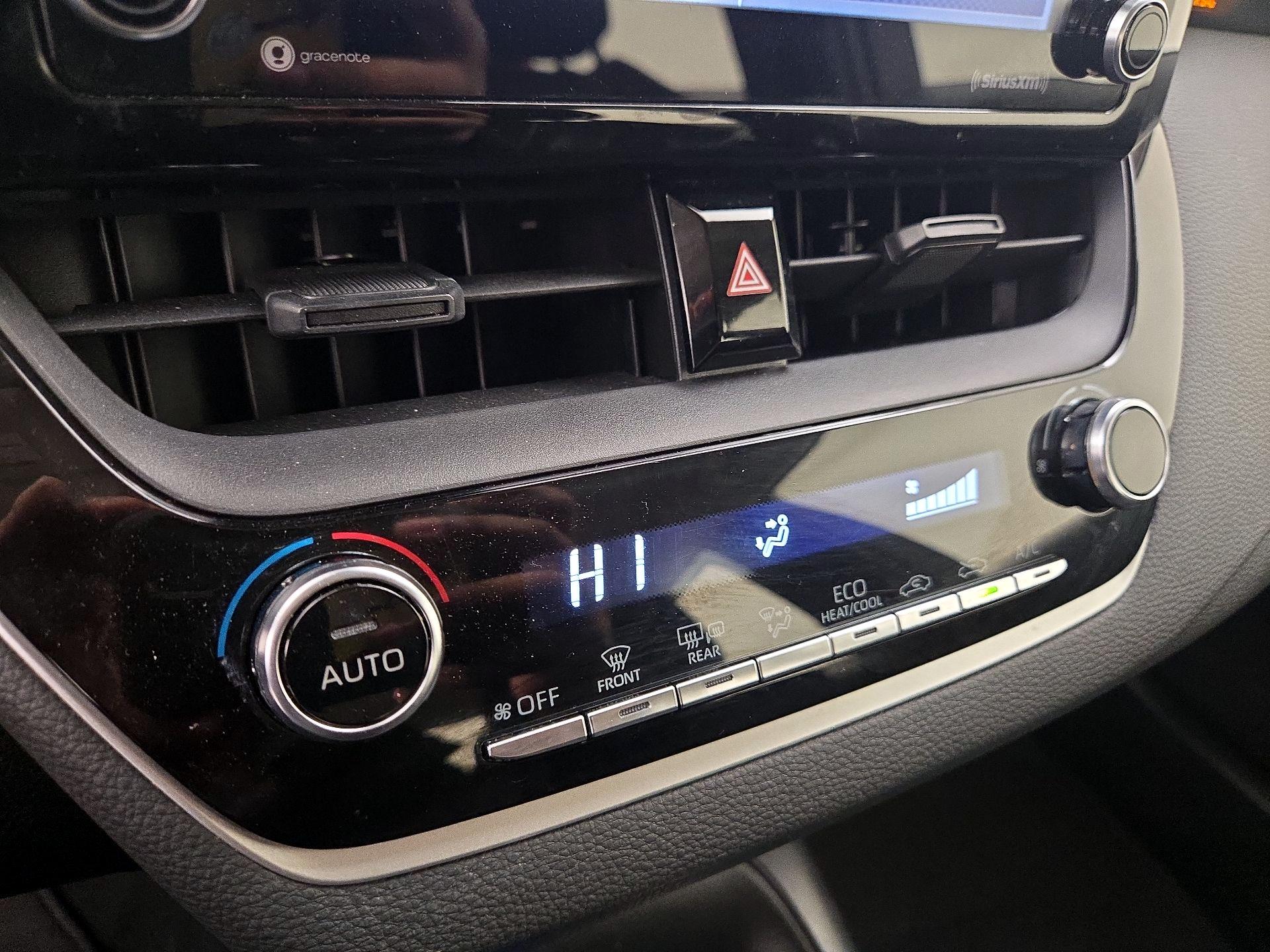 Thumbnail: 2021 Toyota Corolla - 16