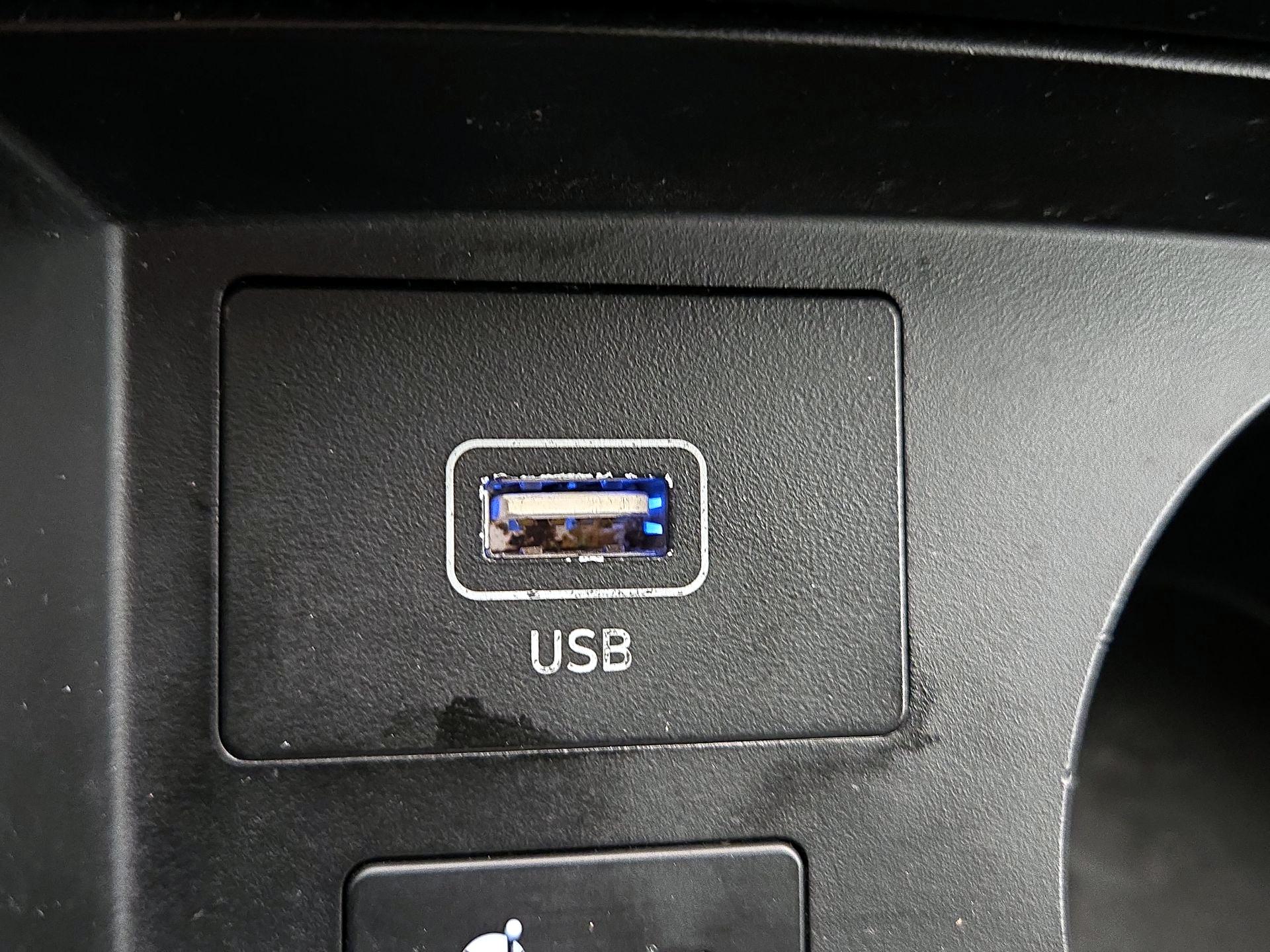 Thumbnail: 2023 Hyundai Santa Fe - 19