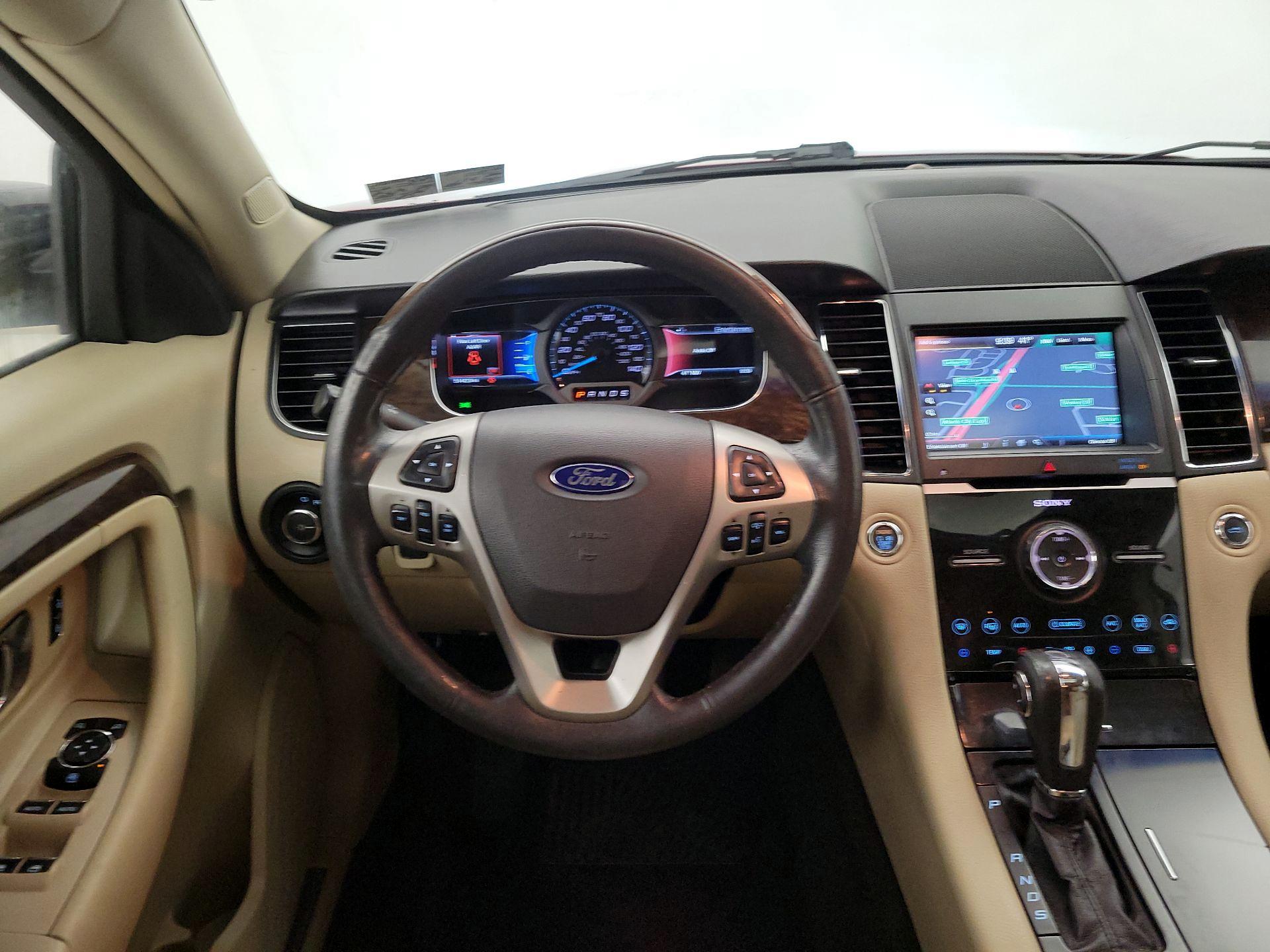 Thumbnail: 2015 Ford Taurus - 10