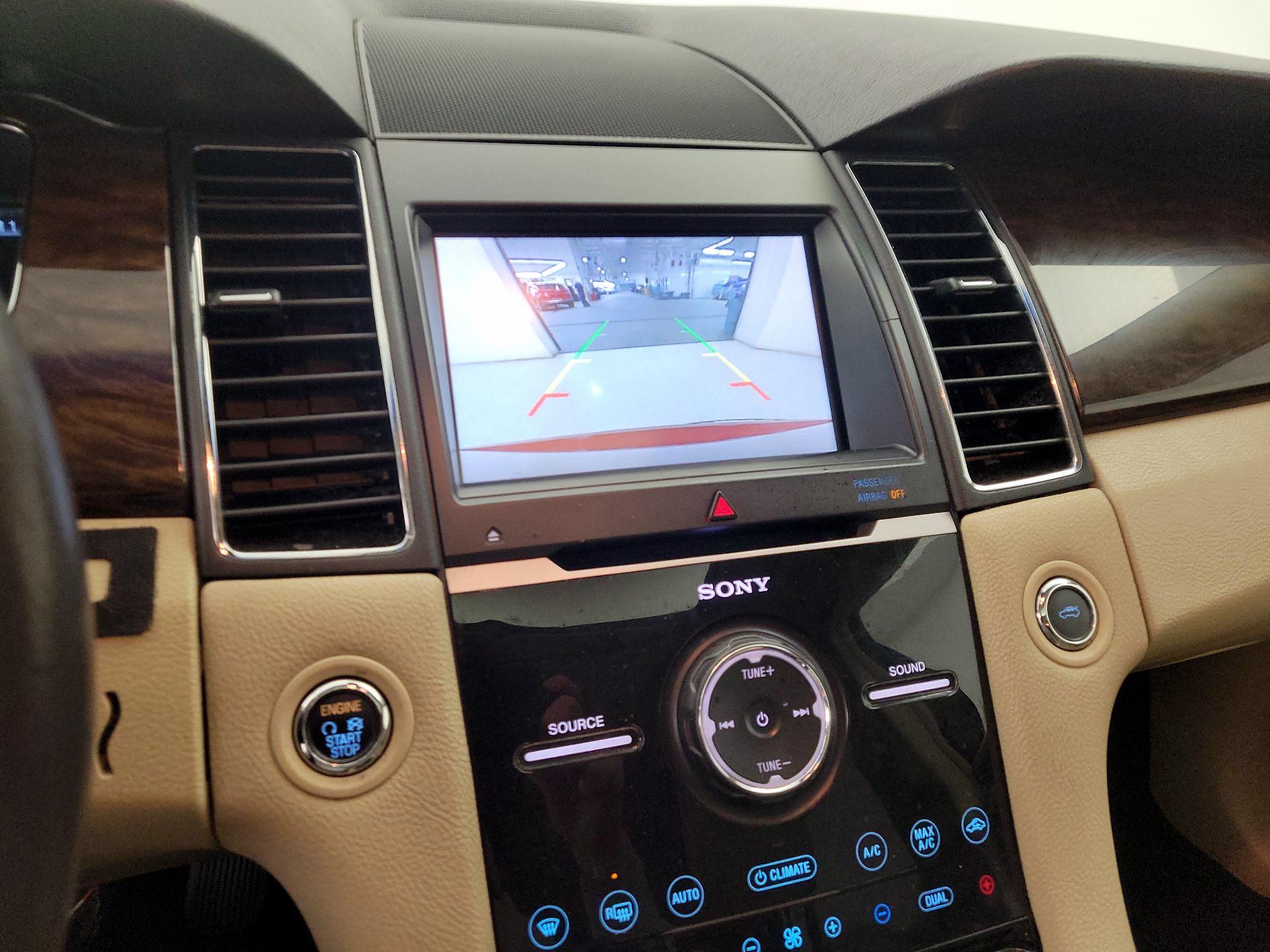 Thumbnail: 2015 Ford Taurus - 15