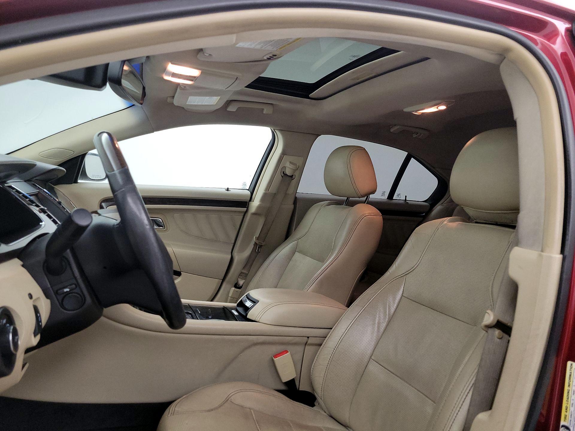 Thumbnail: 2015 Ford Taurus - 20