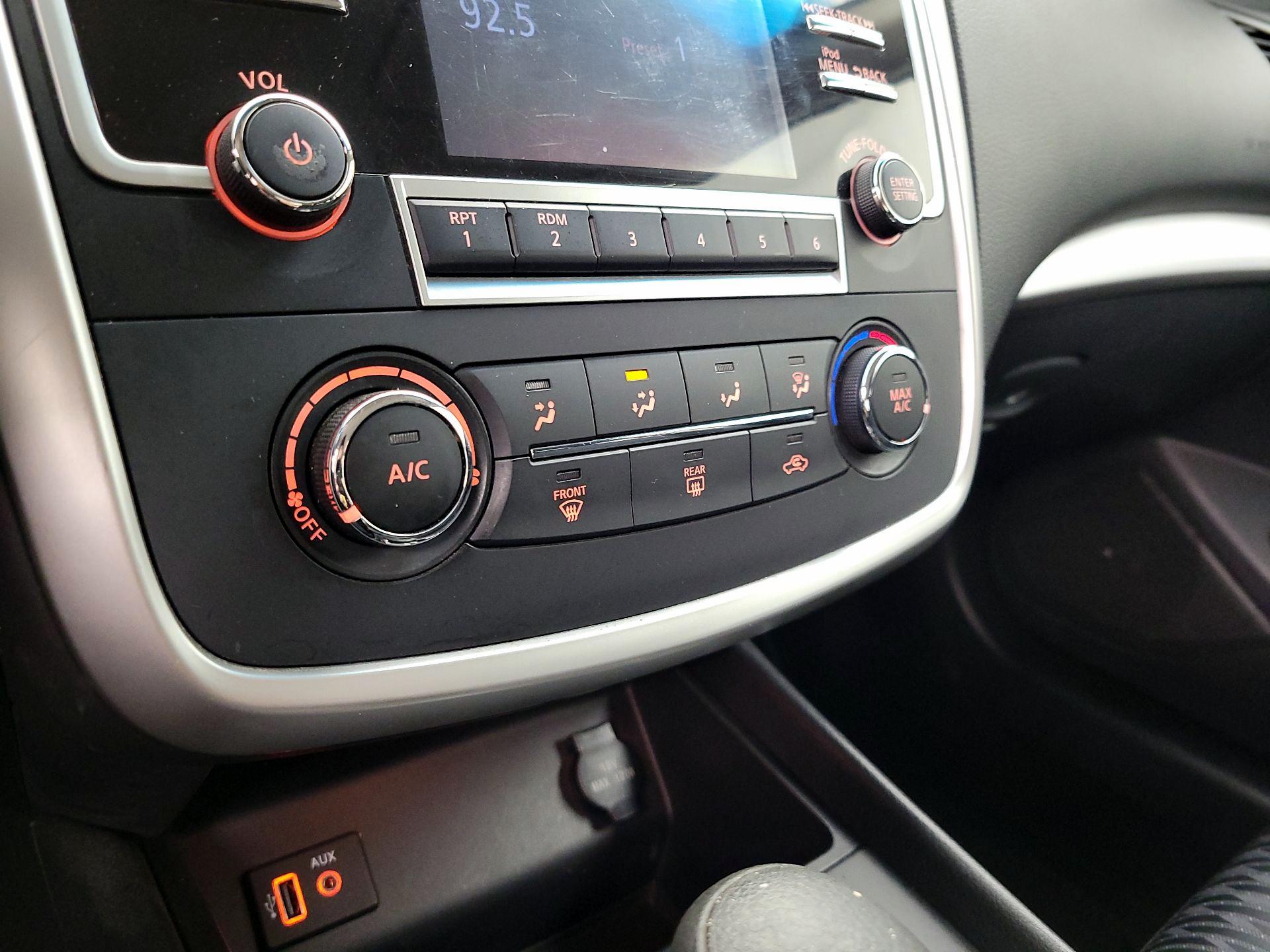 Thumbnail: 2018 Nissan Altima - 16