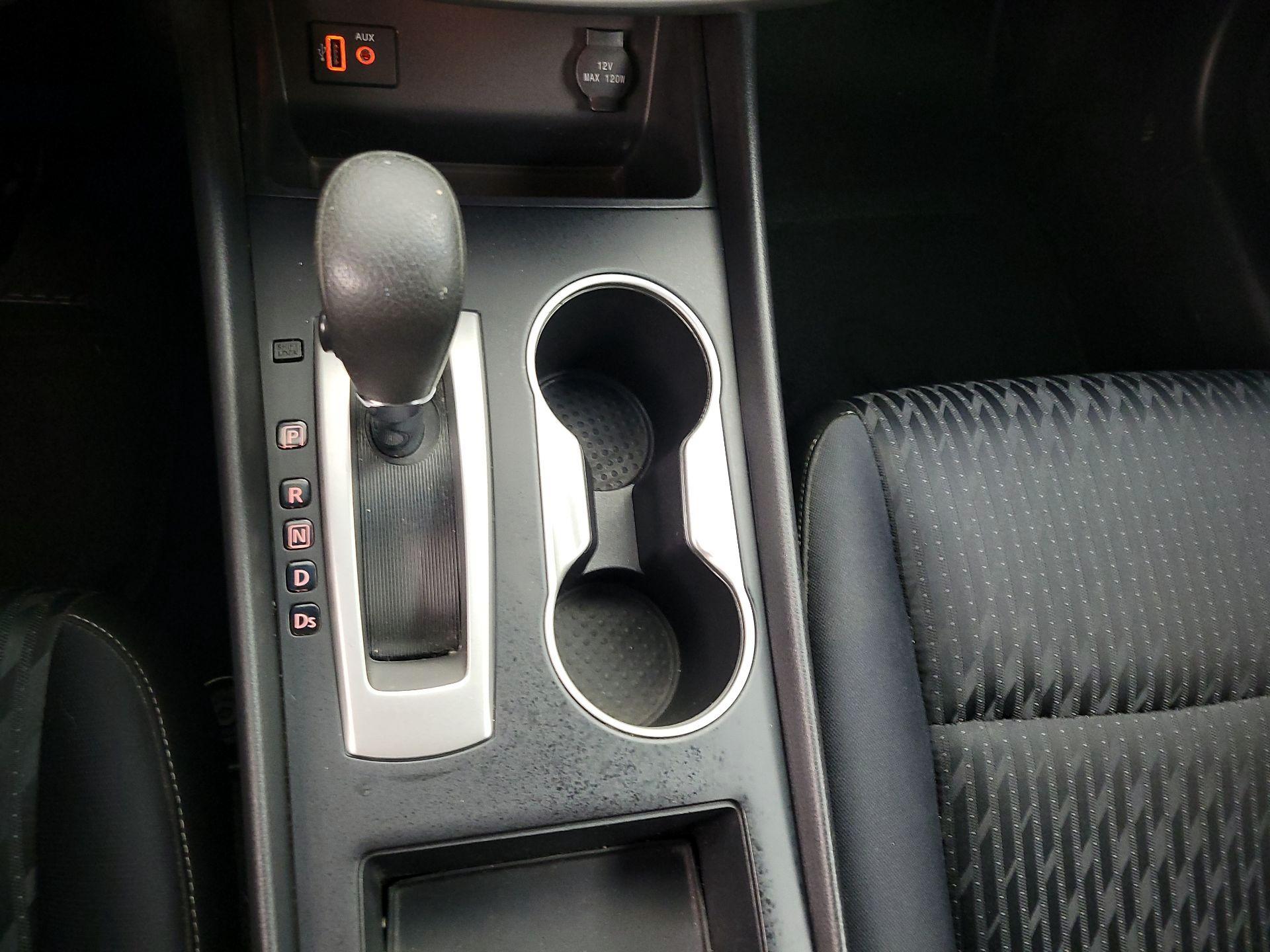 Thumbnail: 2018 Nissan Altima - 17