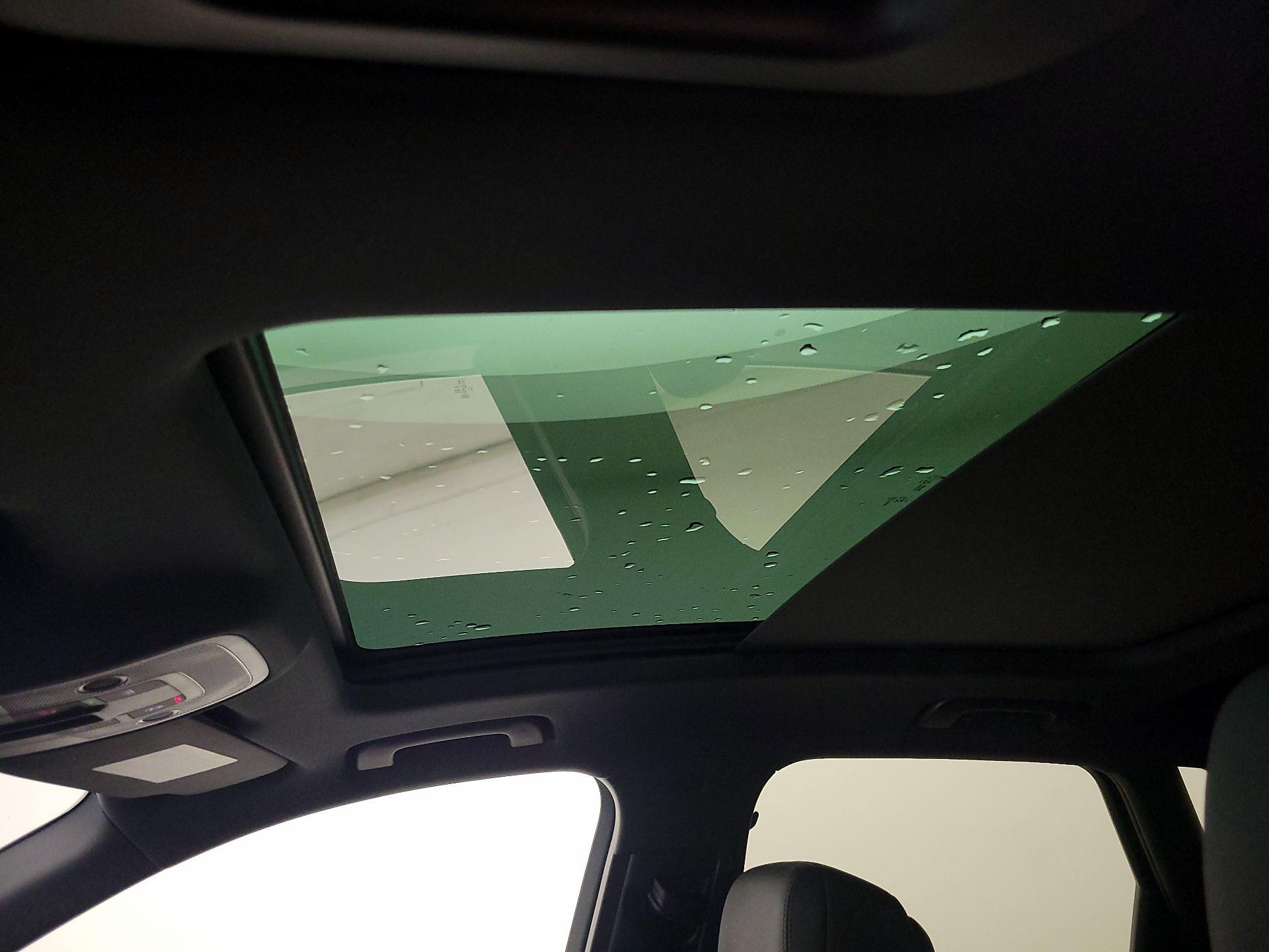 Thumbnail: 2024 Audi Q3 - 19