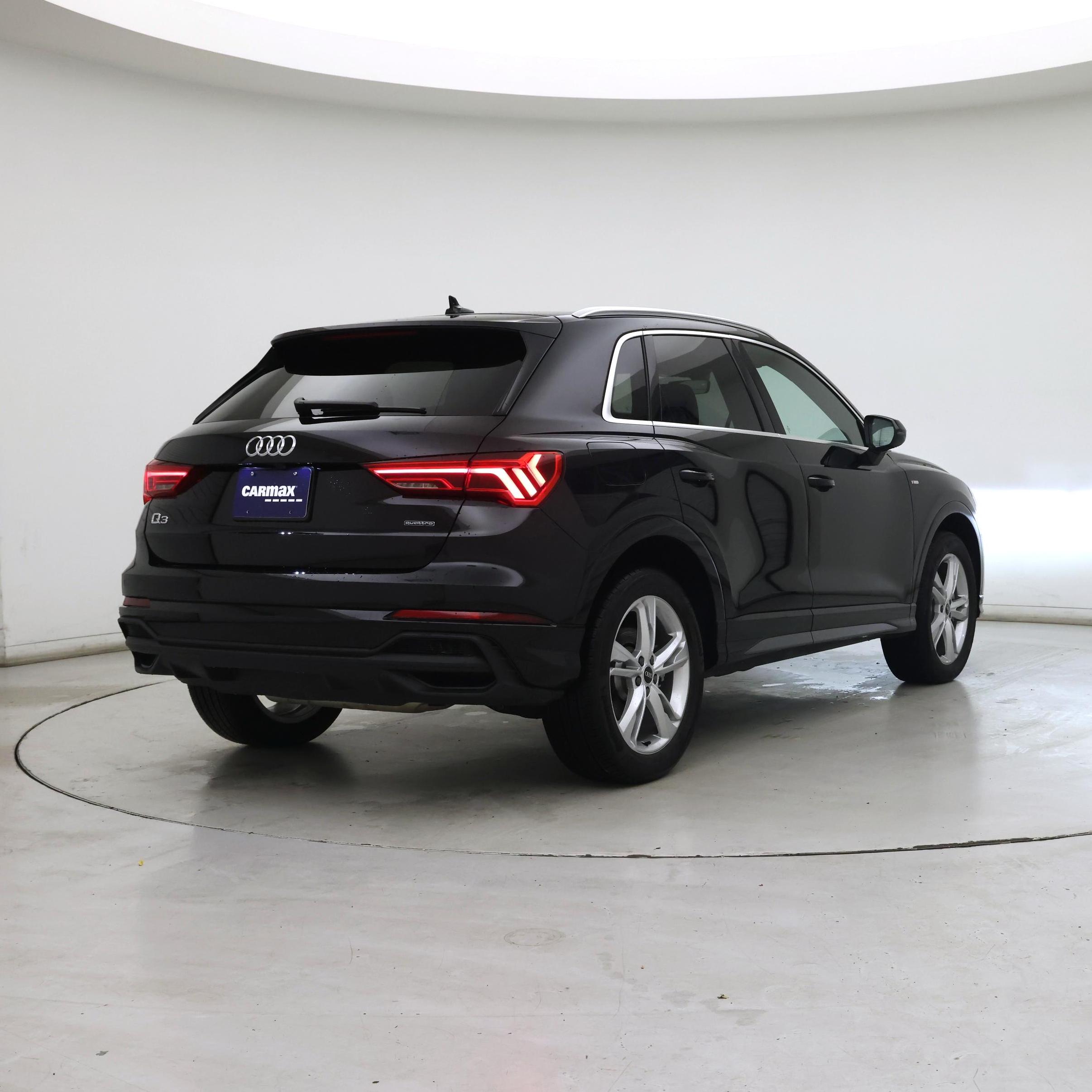 Thumbnail: 2024 Audi Q3 - 8