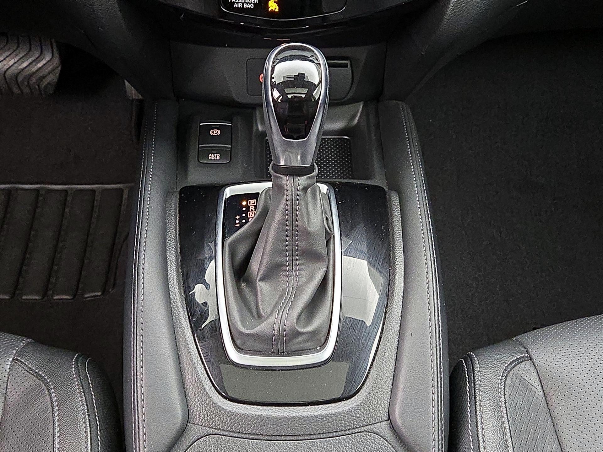 Thumbnail: 2019 Nissan Rogue - 18