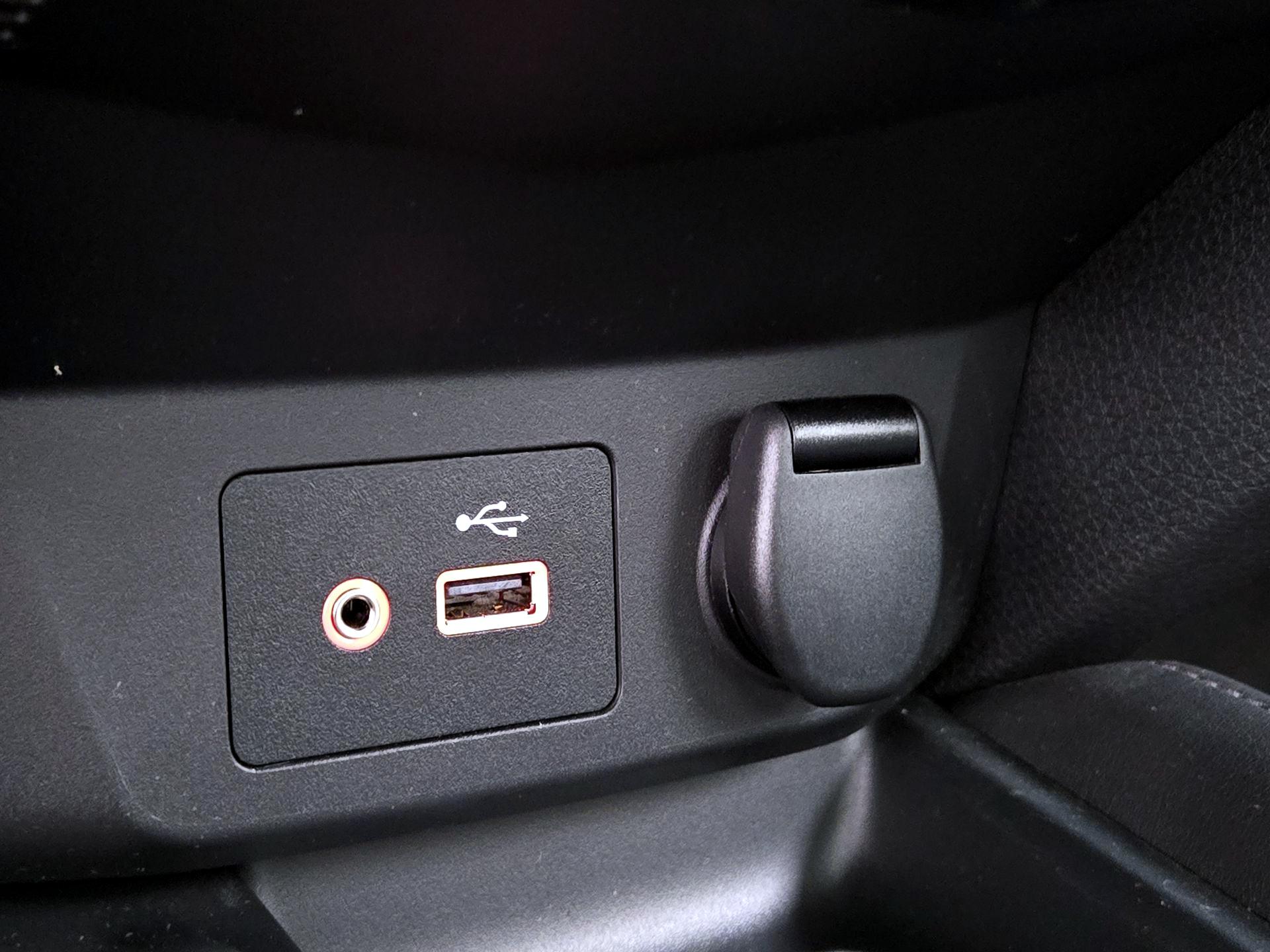 Thumbnail: 2019 Nissan Rogue - 19