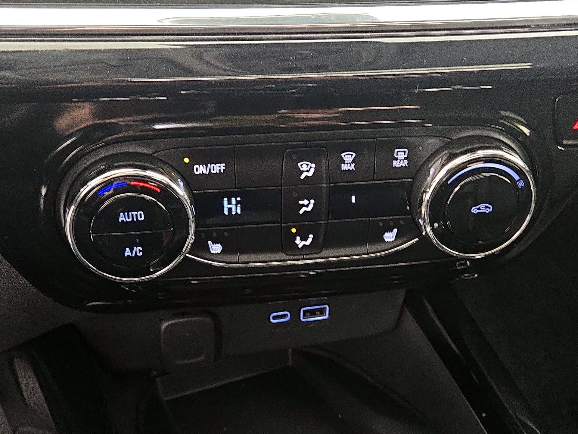 Thumbnail: 2024 Chevrolet Trax - 16