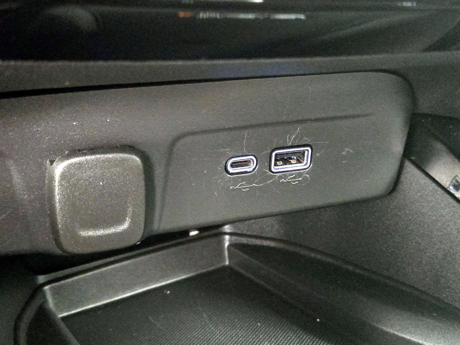 Thumbnail: 2024 Chevrolet Trax - 18