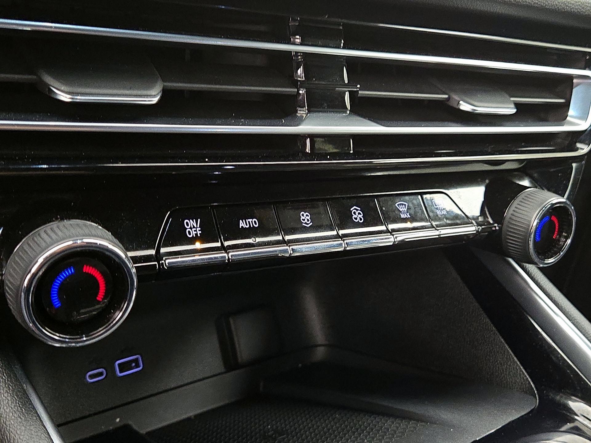 Thumbnail: 2024 Chevrolet Traverse - 15