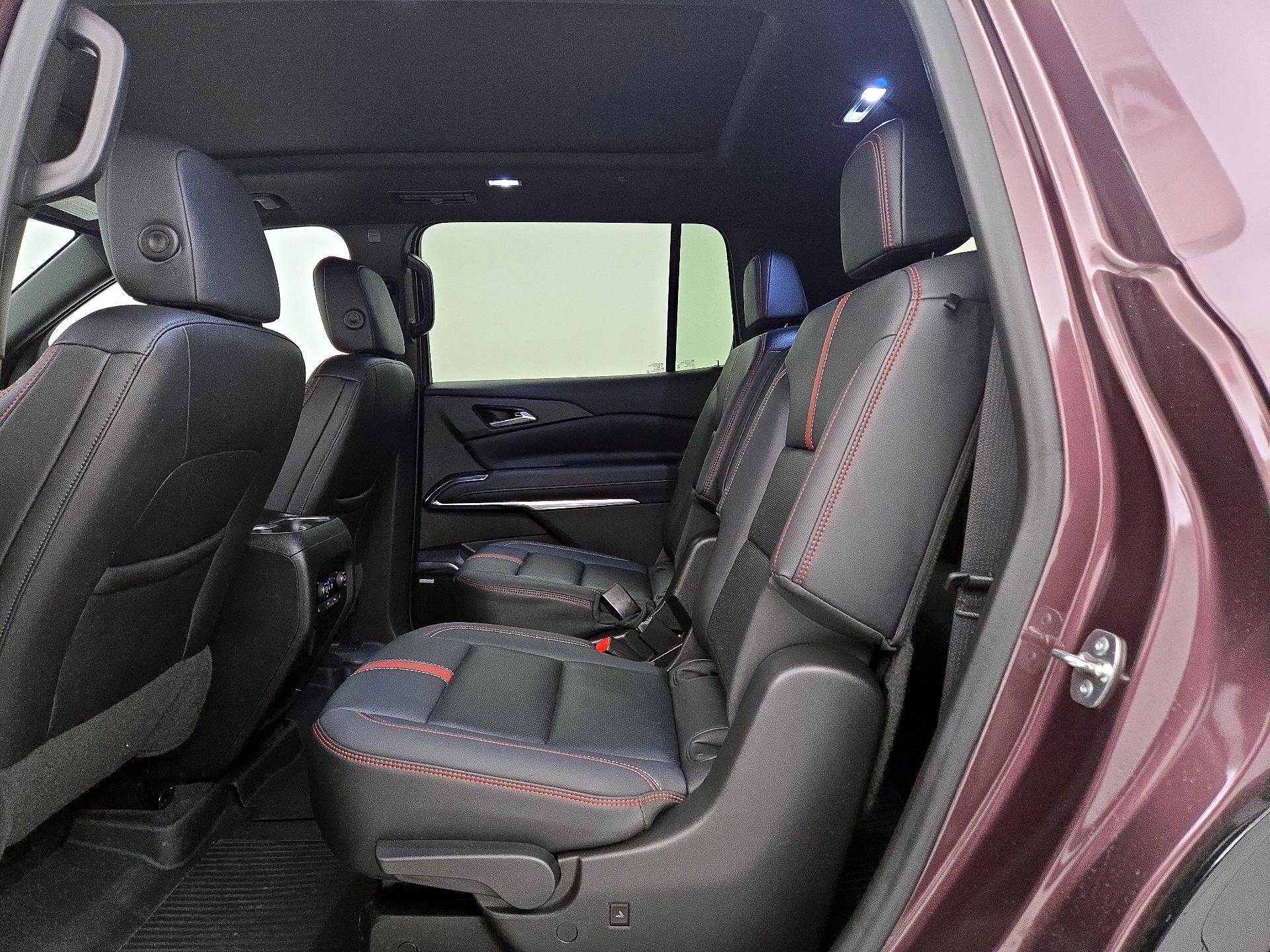 Thumbnail: 2024 Chevrolet Traverse - 19