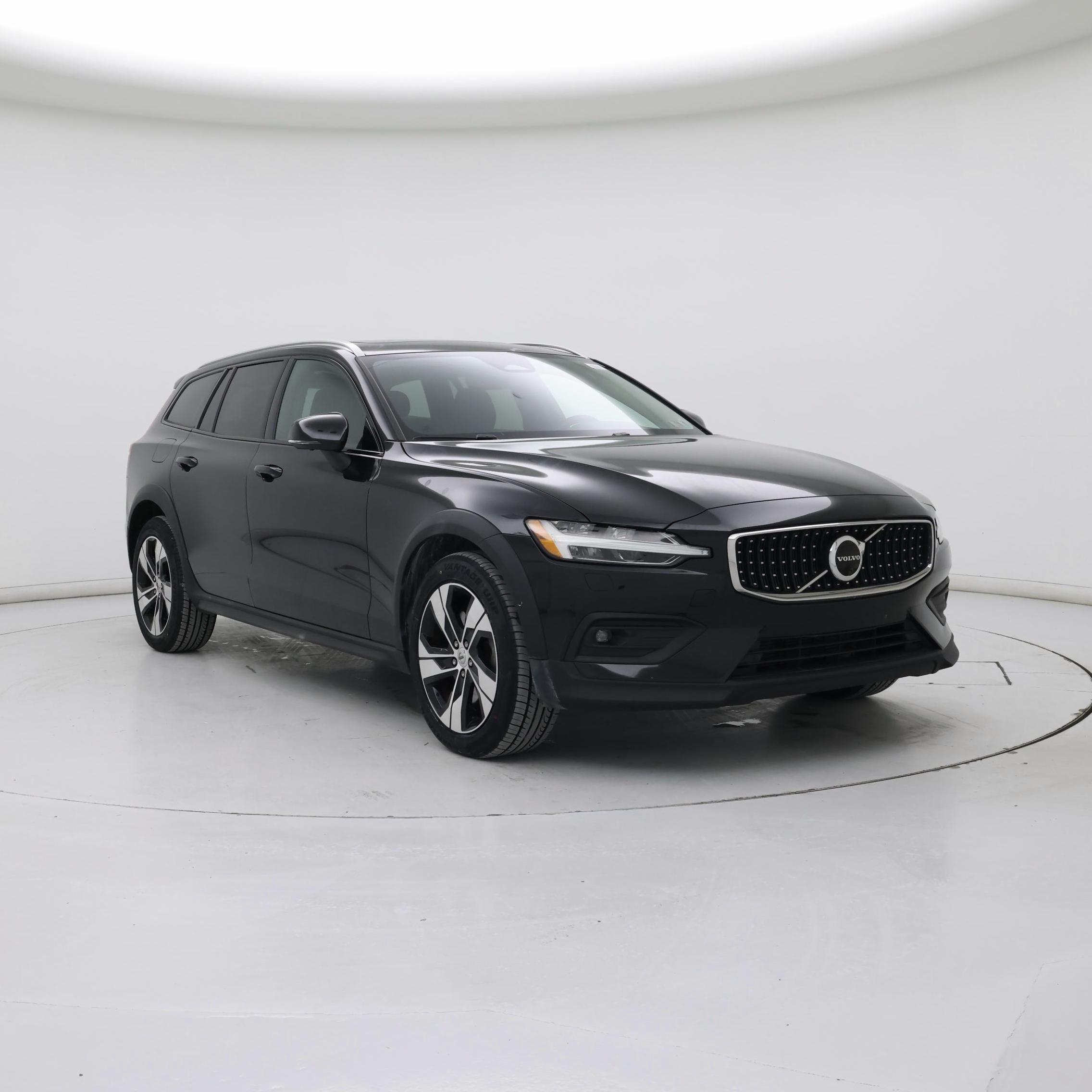 2023 Volvo V60 Cross Country B5 Plus AWD