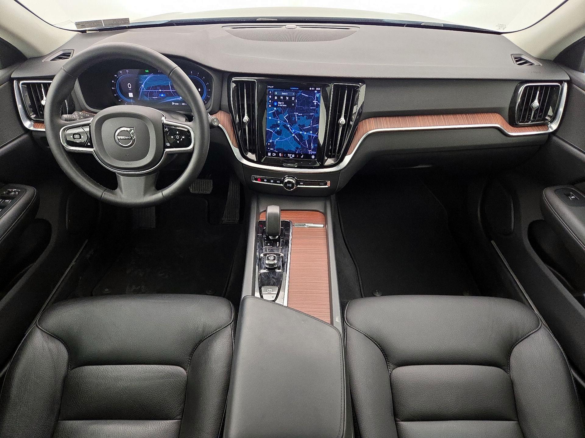 Thumbnail: 2023 Volvo S60 - 9