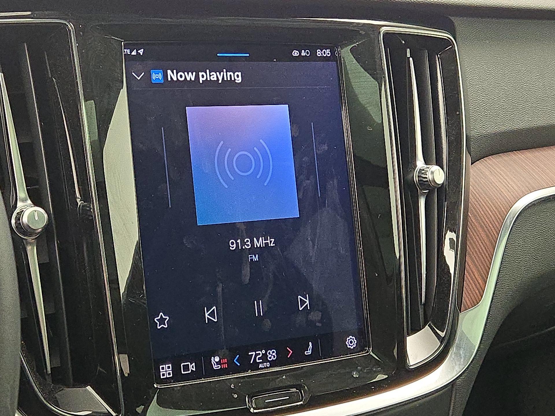 Thumbnail: 2023 Volvo S60 - 16