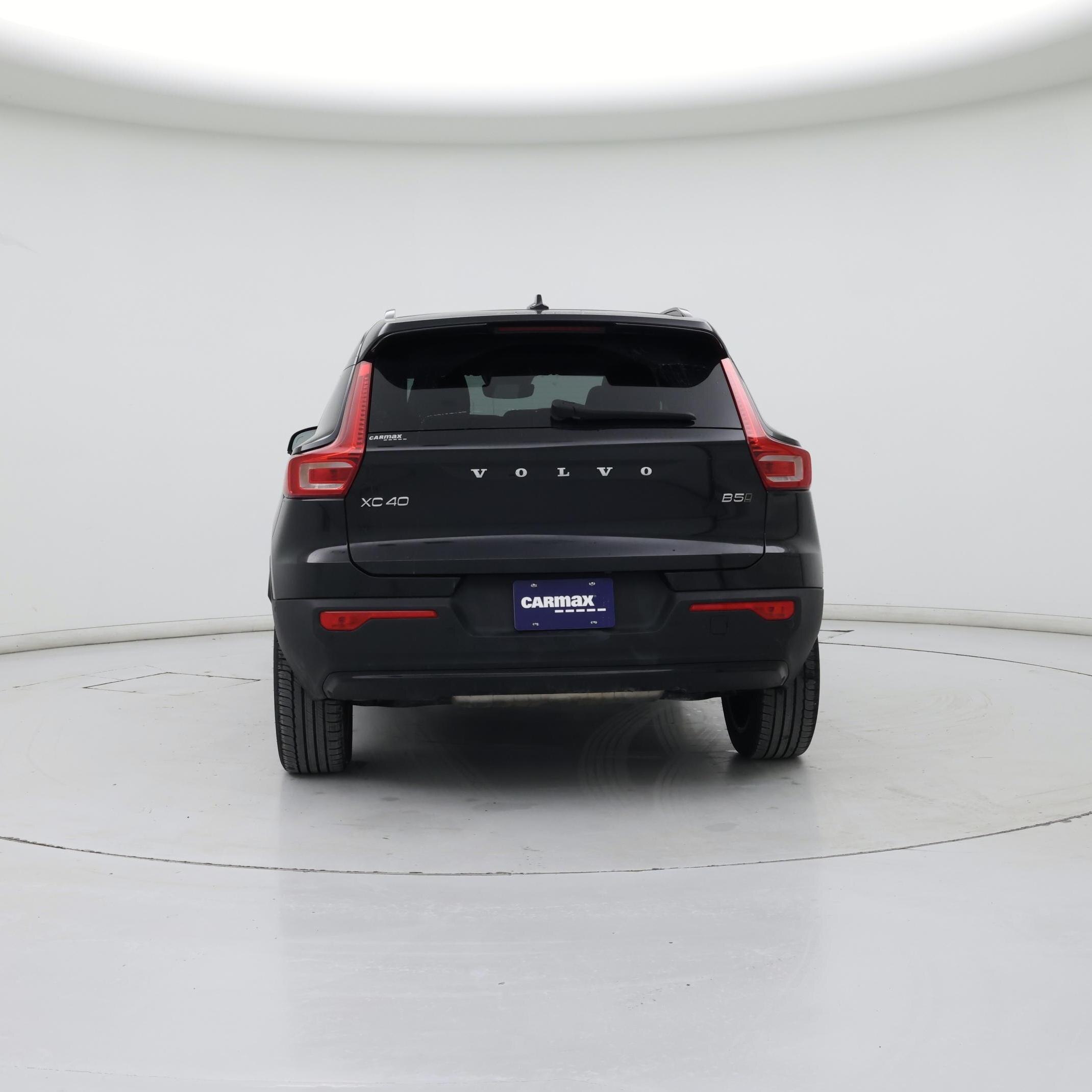 Thumbnail: 2023 Volvo XC40 - 6