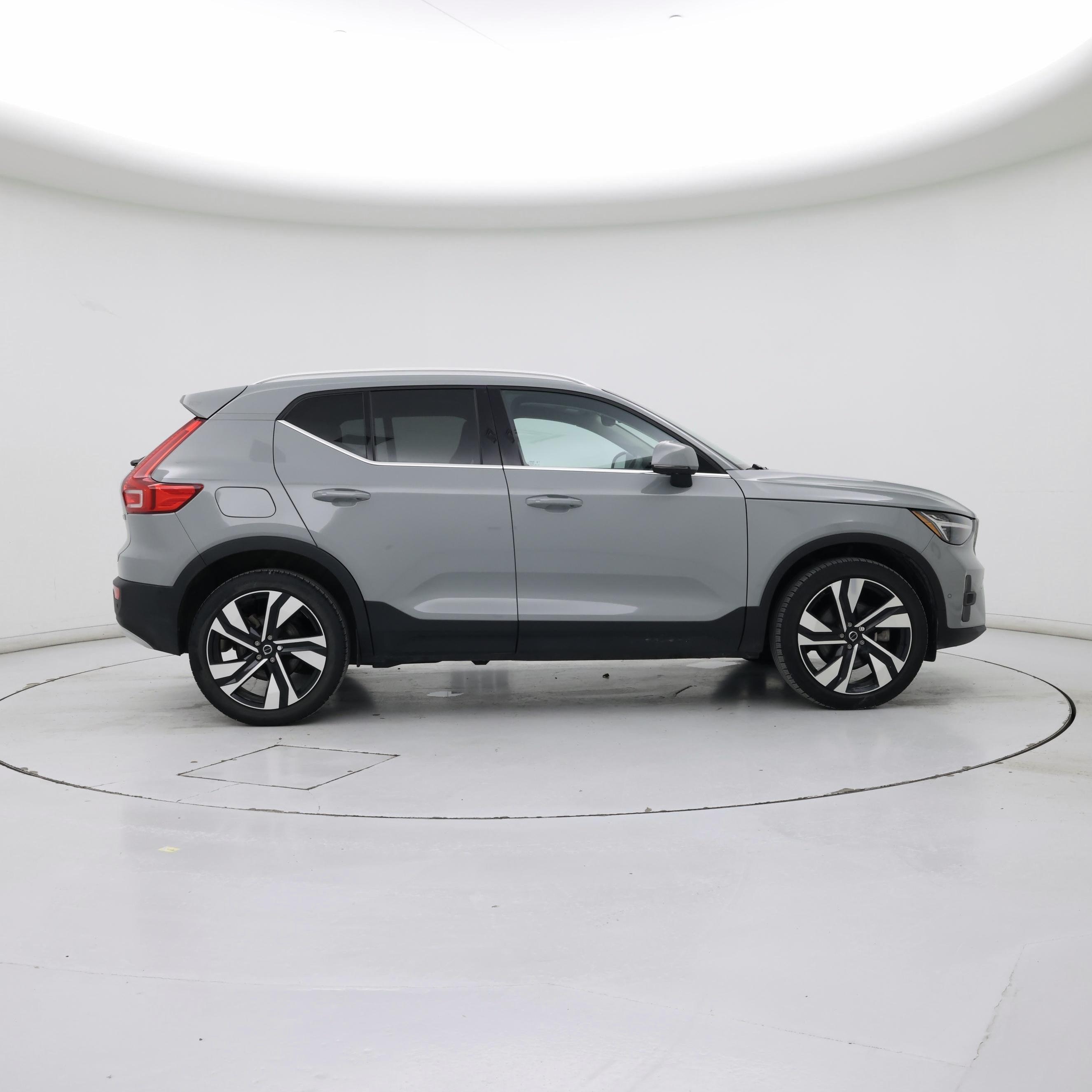 Thumbnail: 2024 Volvo XC40 - 7