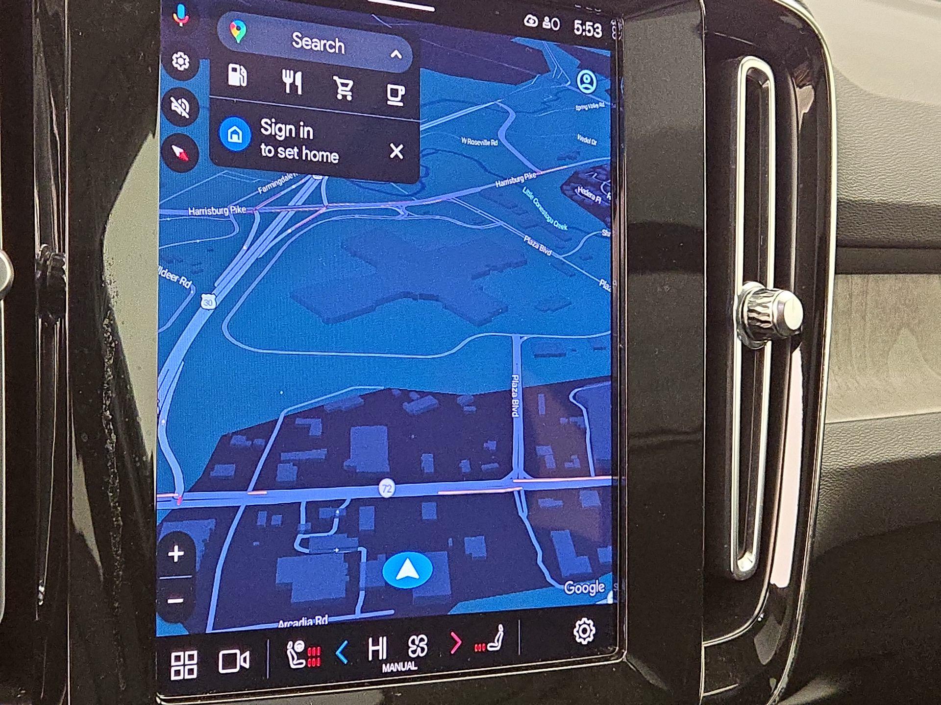 Thumbnail: 2023 Volvo XC40 - 13