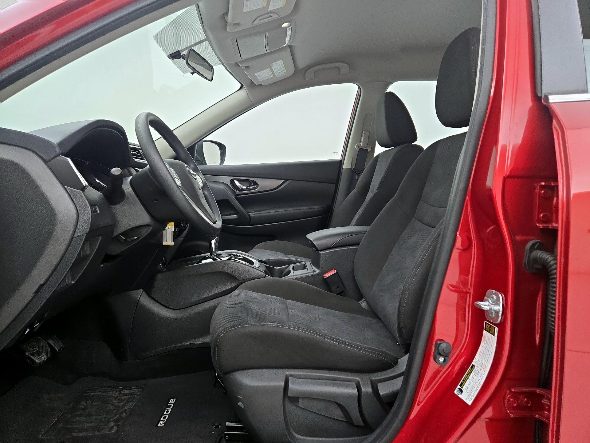 Thumbnail: 2015 Nissan Rogue - 11