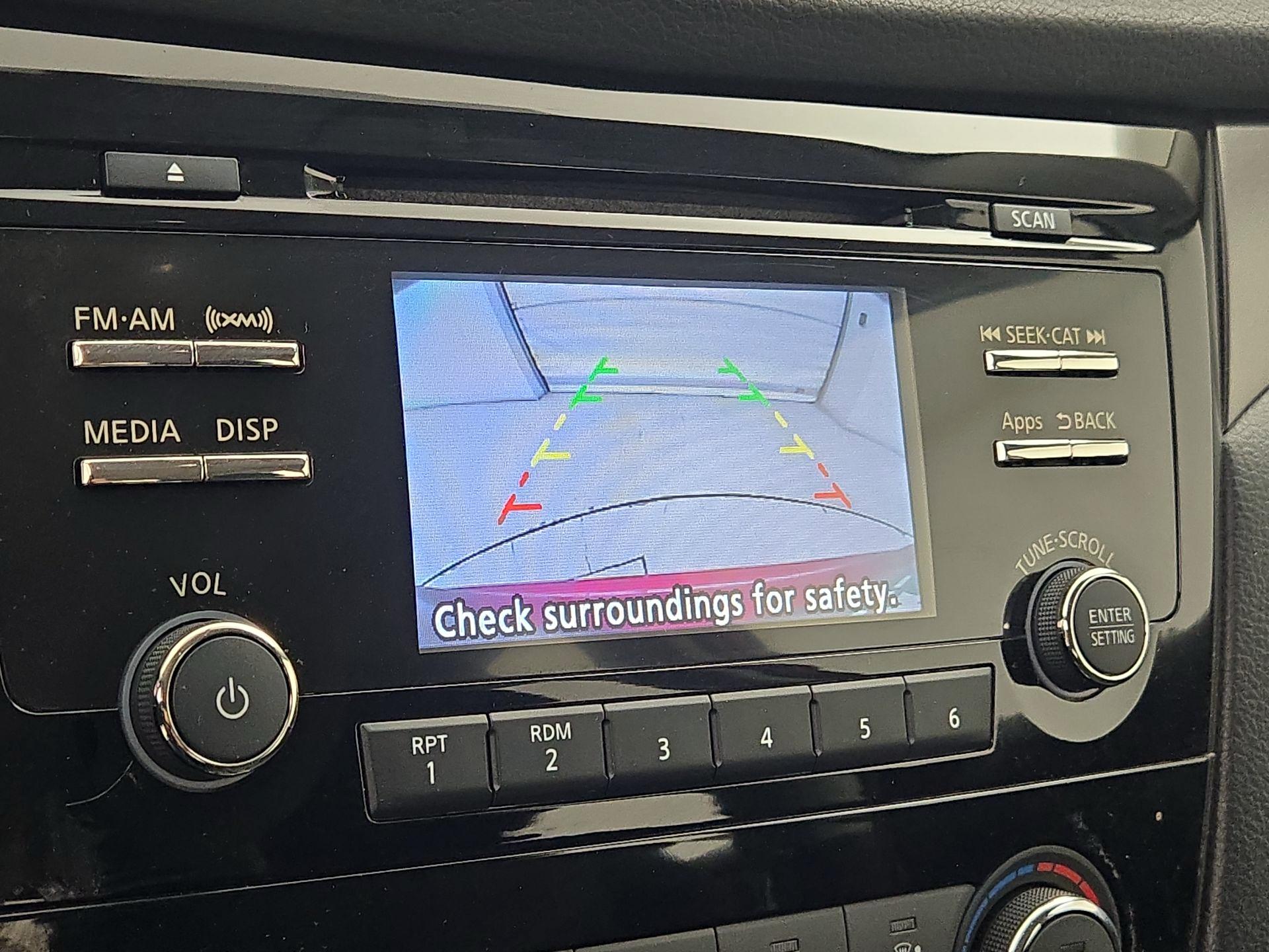 Thumbnail: 2015 Nissan Rogue - 13