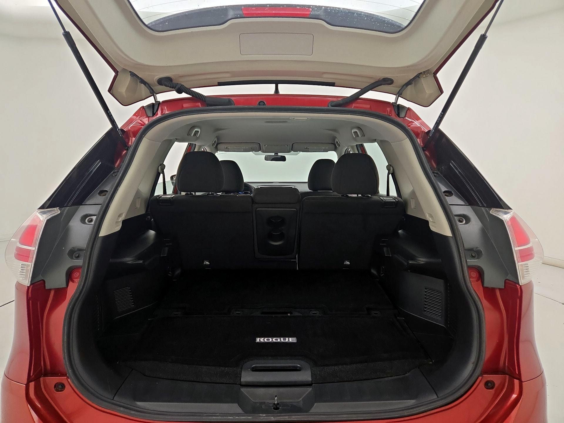 Thumbnail: 2015 Nissan Rogue - 19