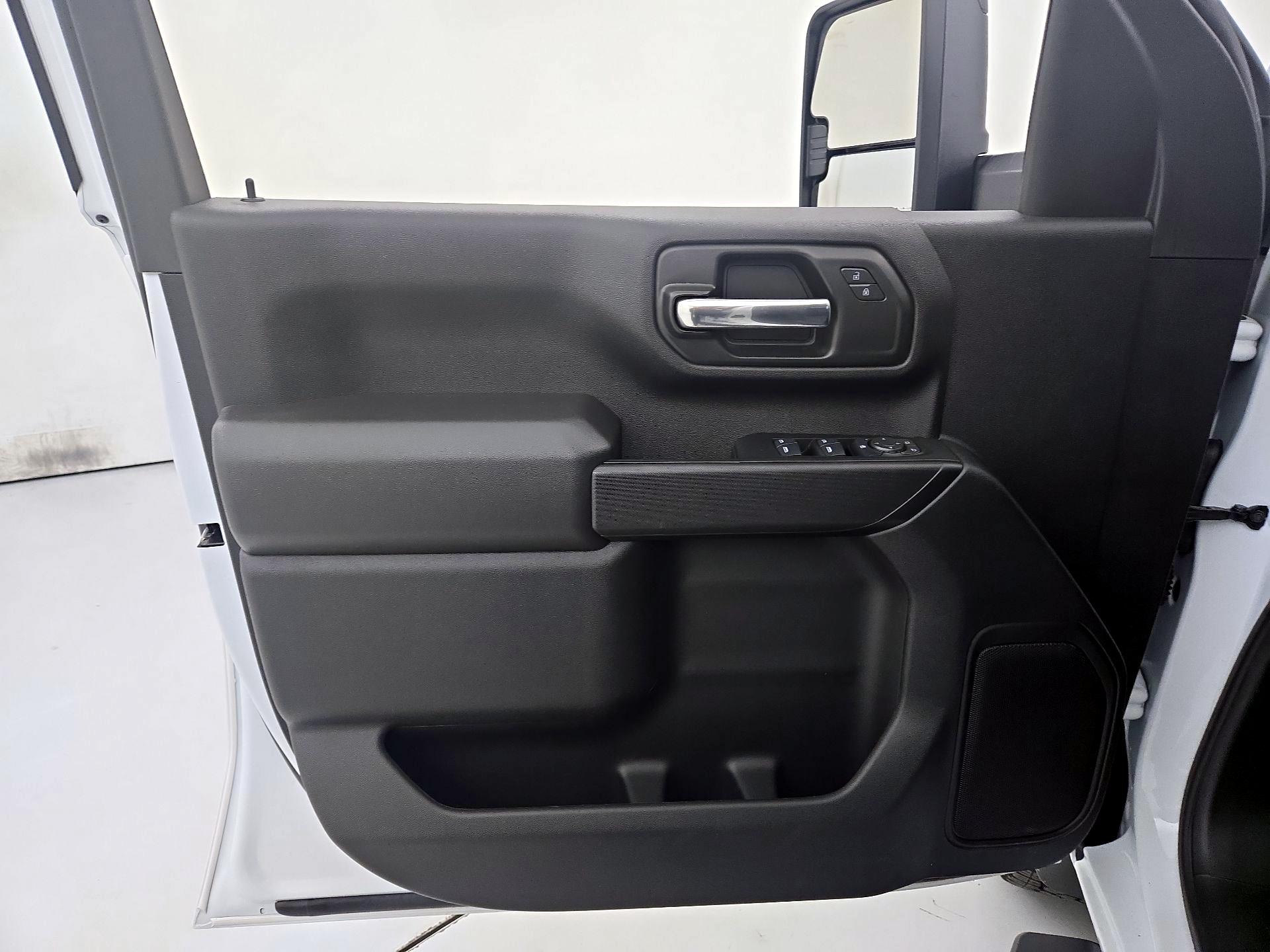 Thumbnail: 2025 Chevrolet Silverado 2500 - 12