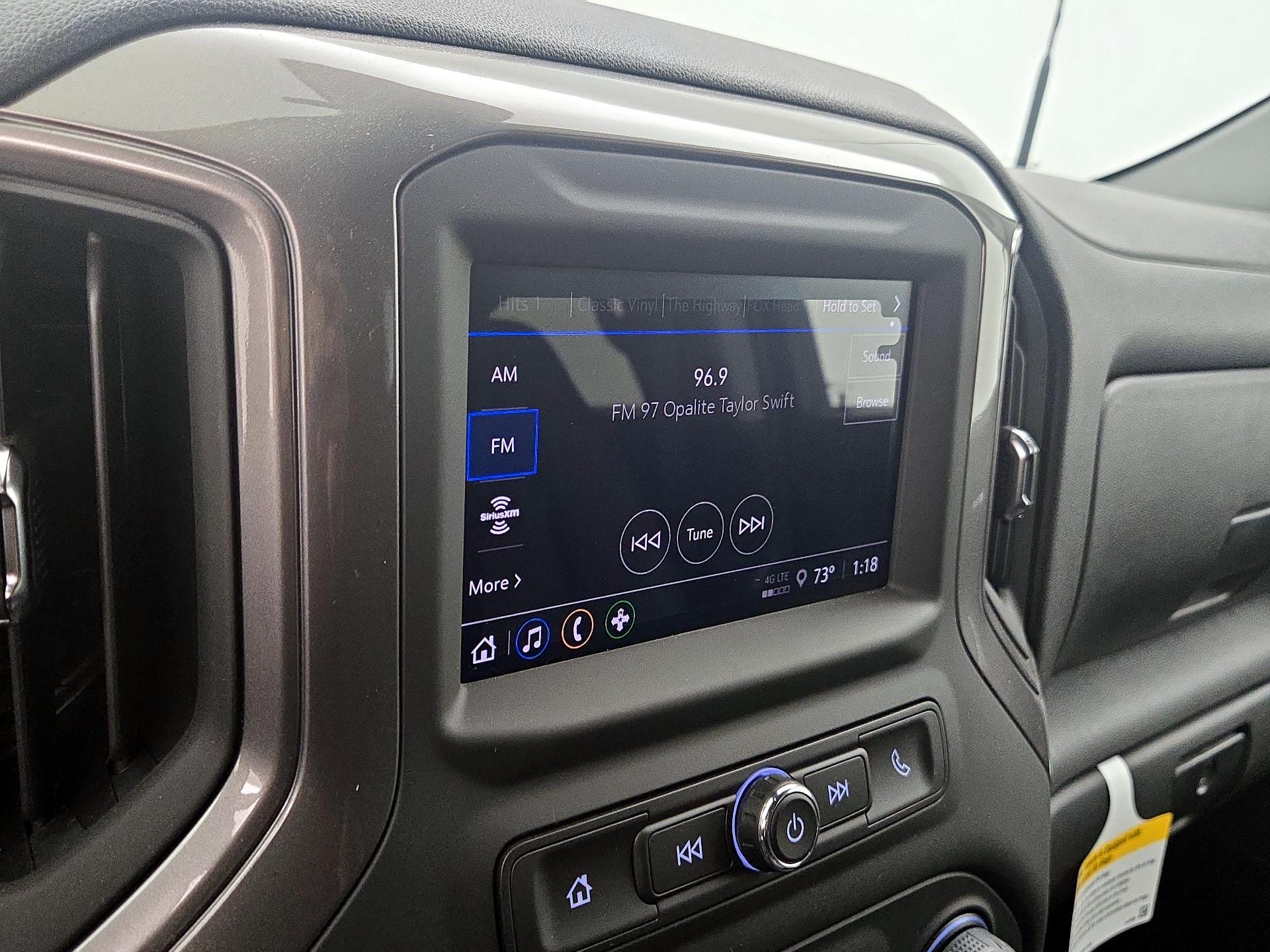 Thumbnail: 2025 Chevrolet Silverado 2500 - 15