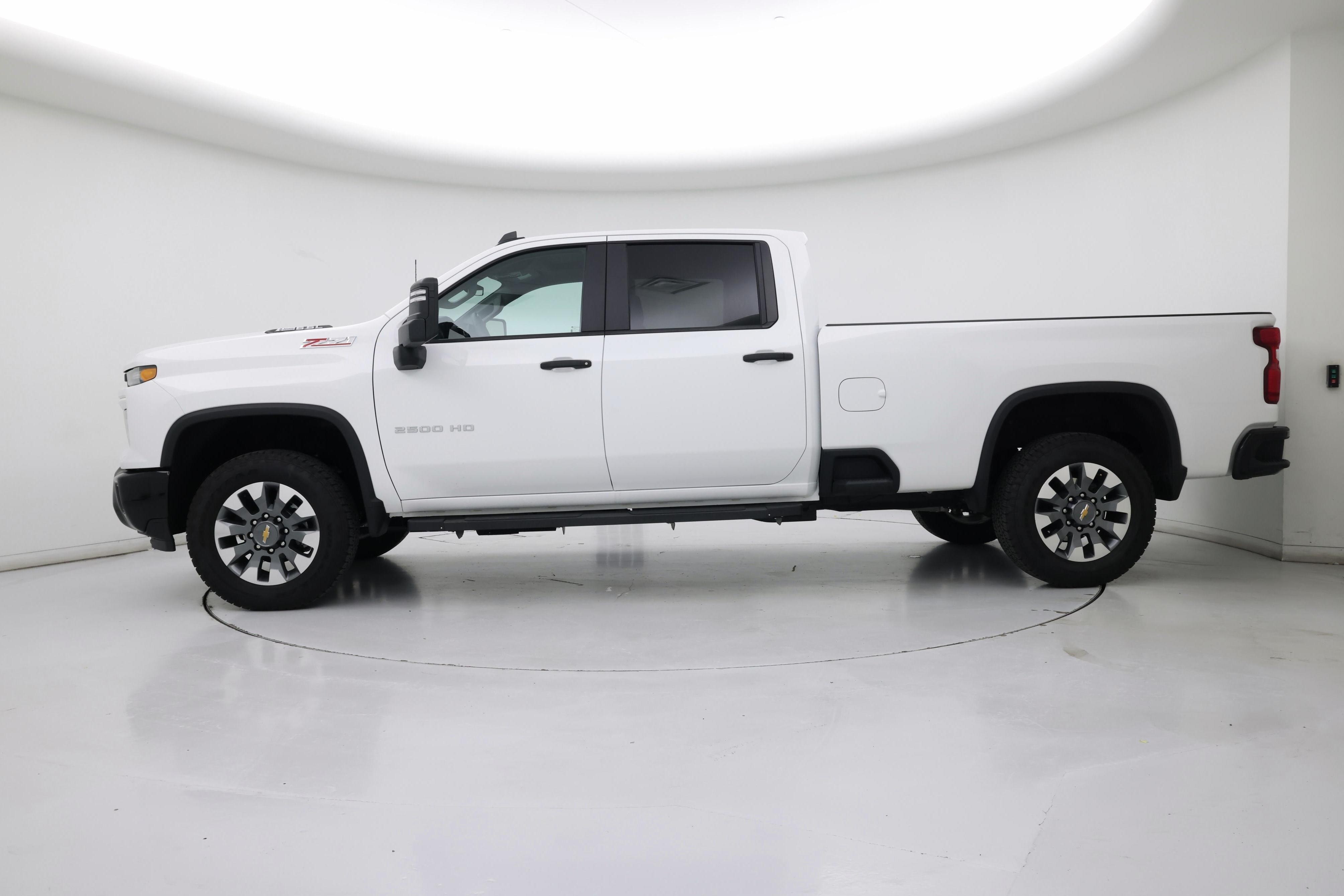 Thumbnail: 2025 Chevrolet Silverado 2500 - 3