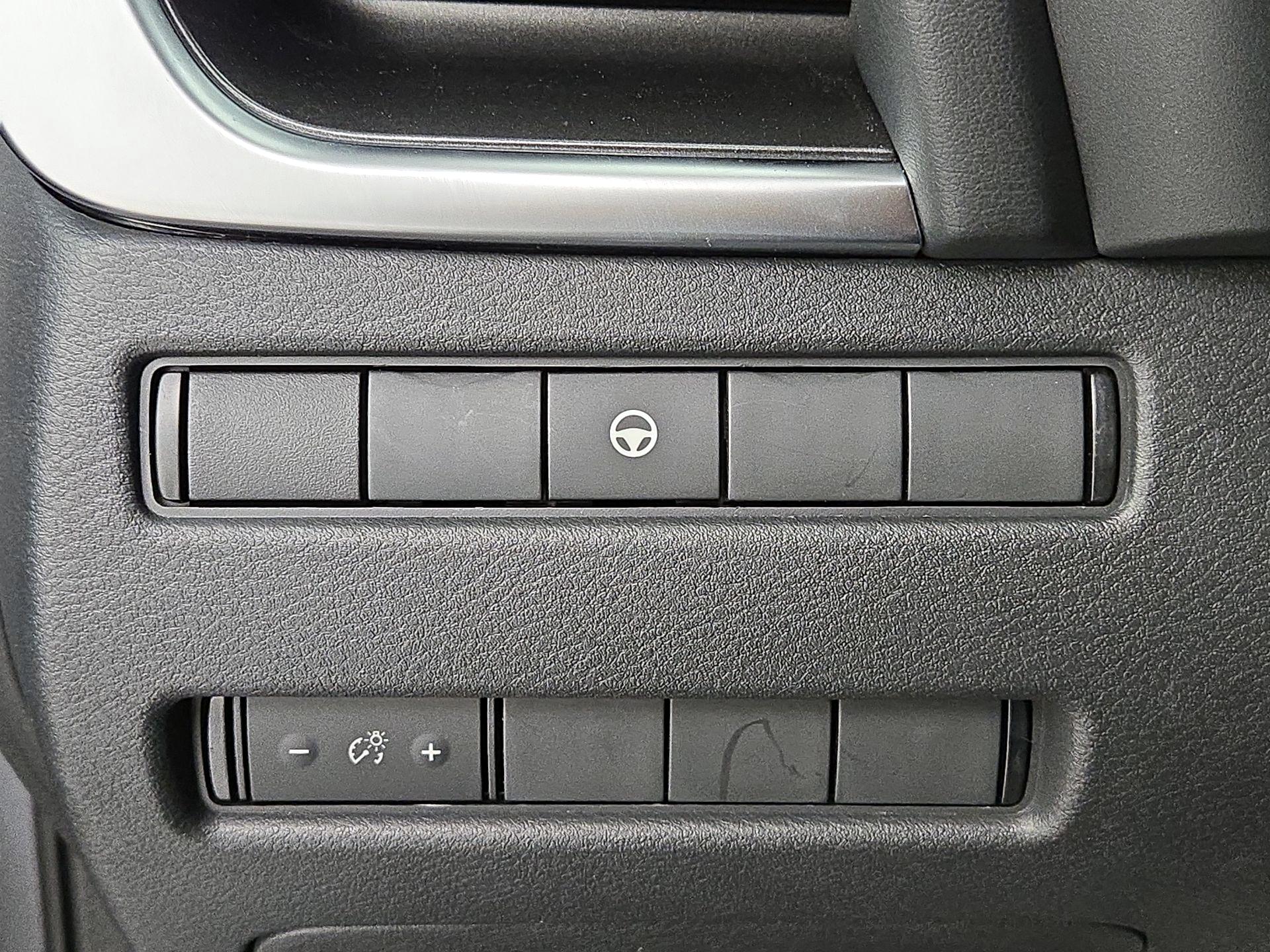 Thumbnail: 2022 Nissan Rogue - 13