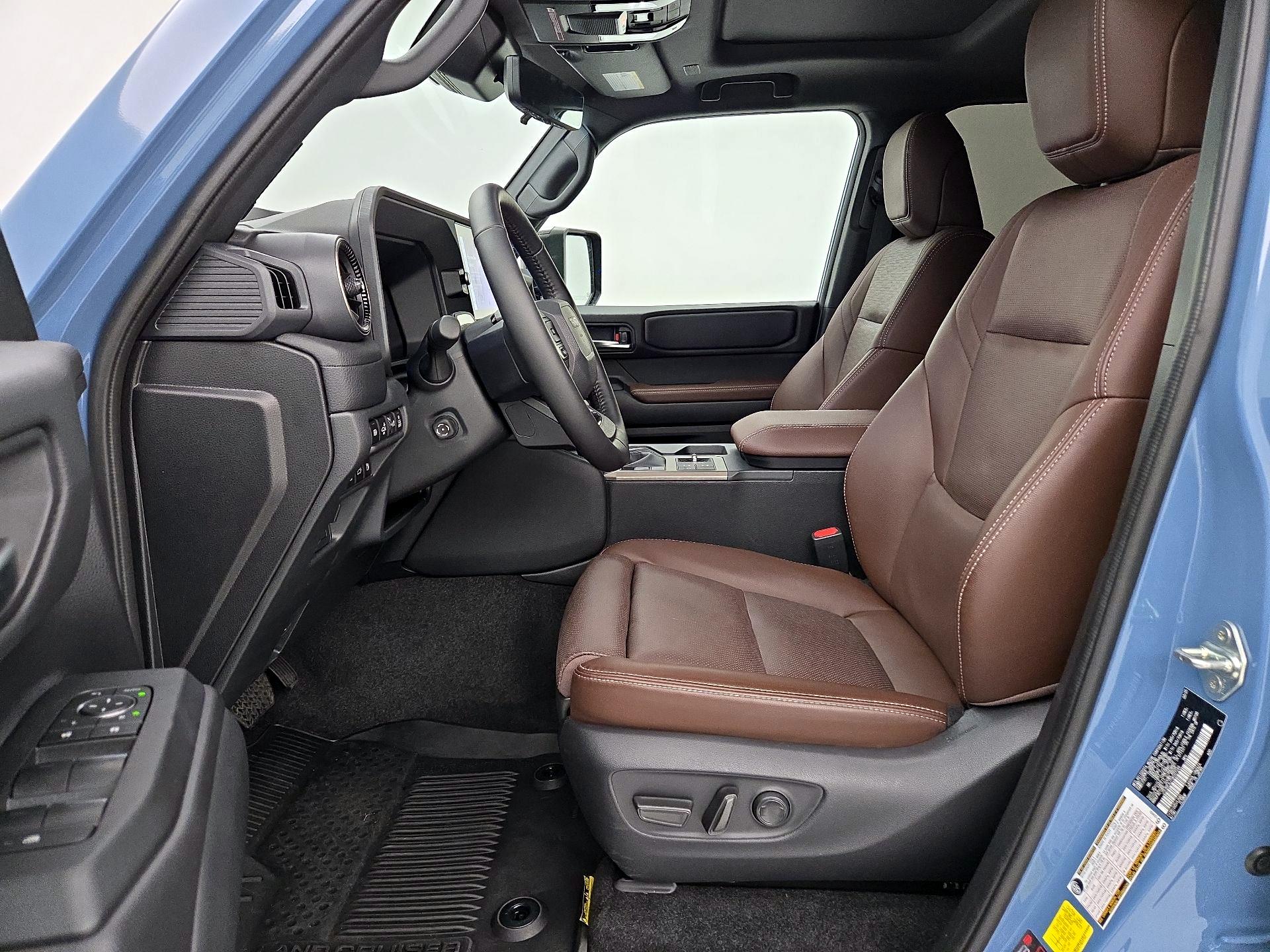 Thumbnail: 2025 Toyota Land Cruiser - 11